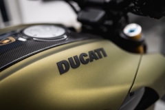 Ducati-Diavel-1260-Lamborghini-10