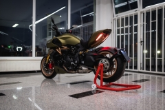 Ducati-Diavel-1260-Lamborghini-21
