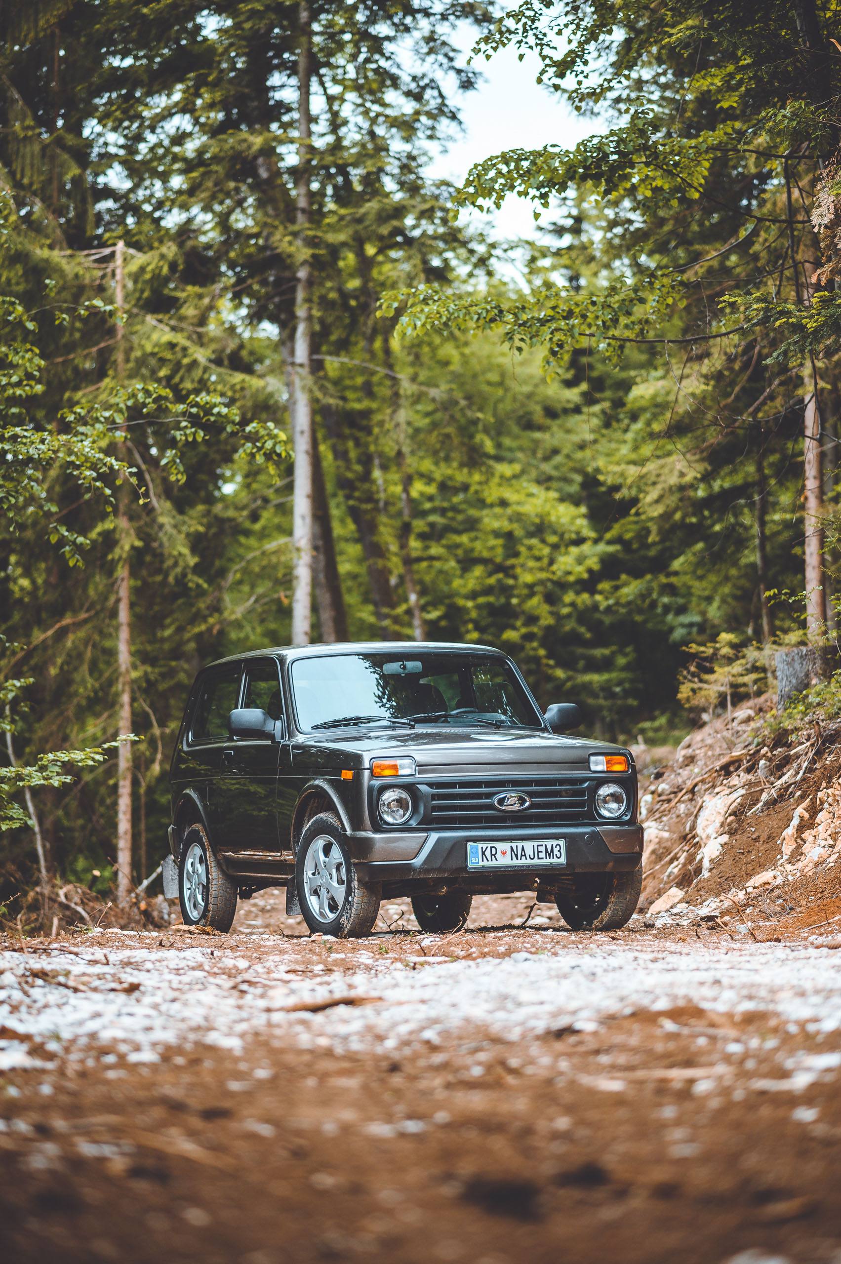 Lada-Niva-Urban-7