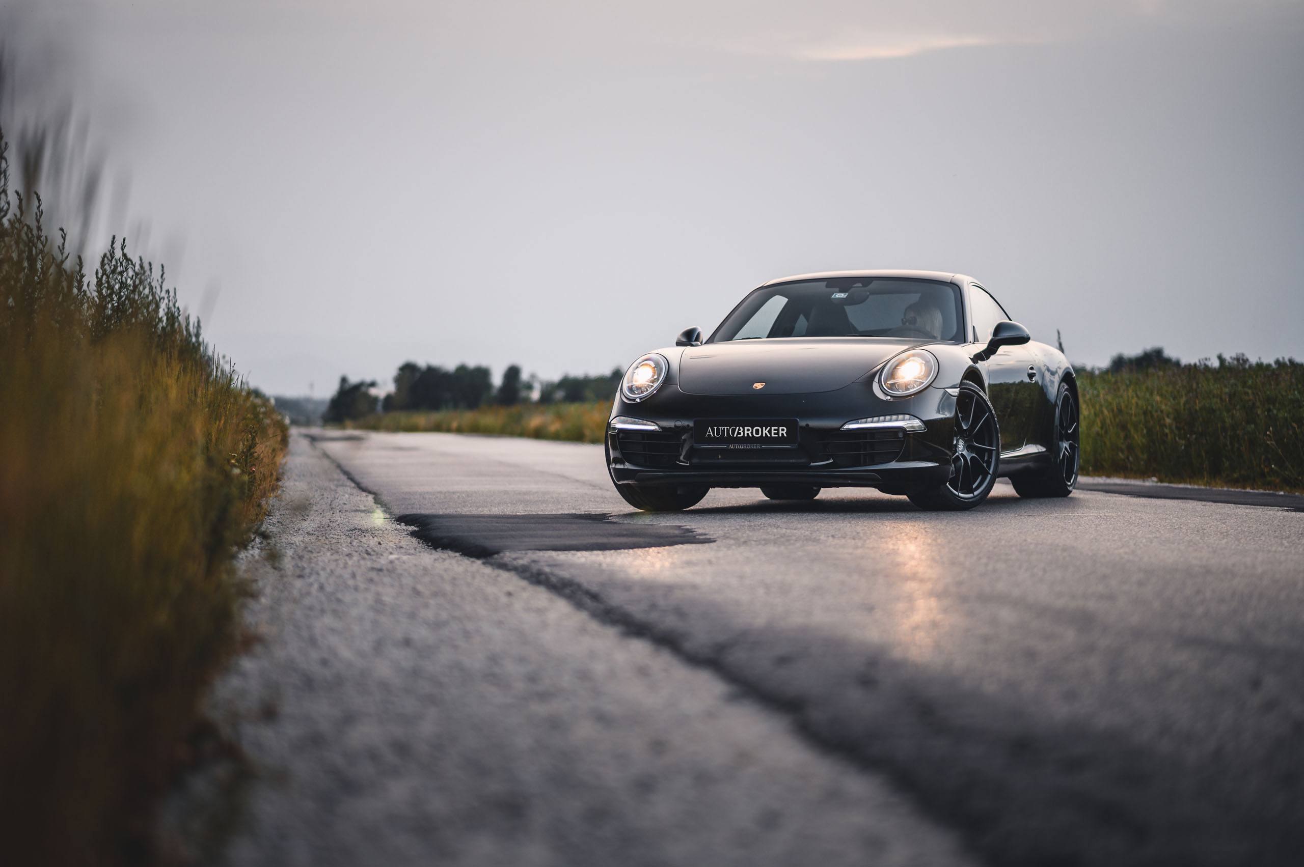 Porsche-911-Carrera-5