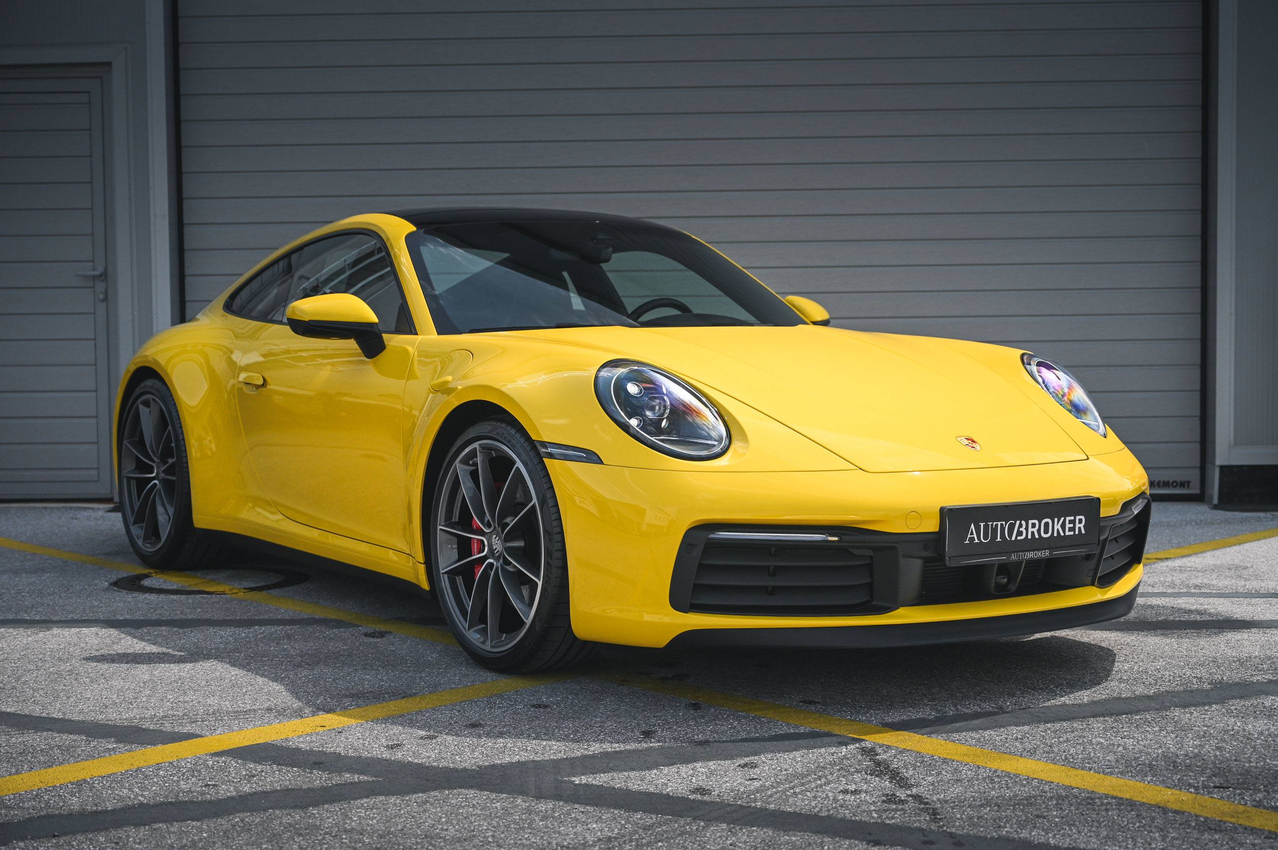 Porsche 991 S-Yellow-3