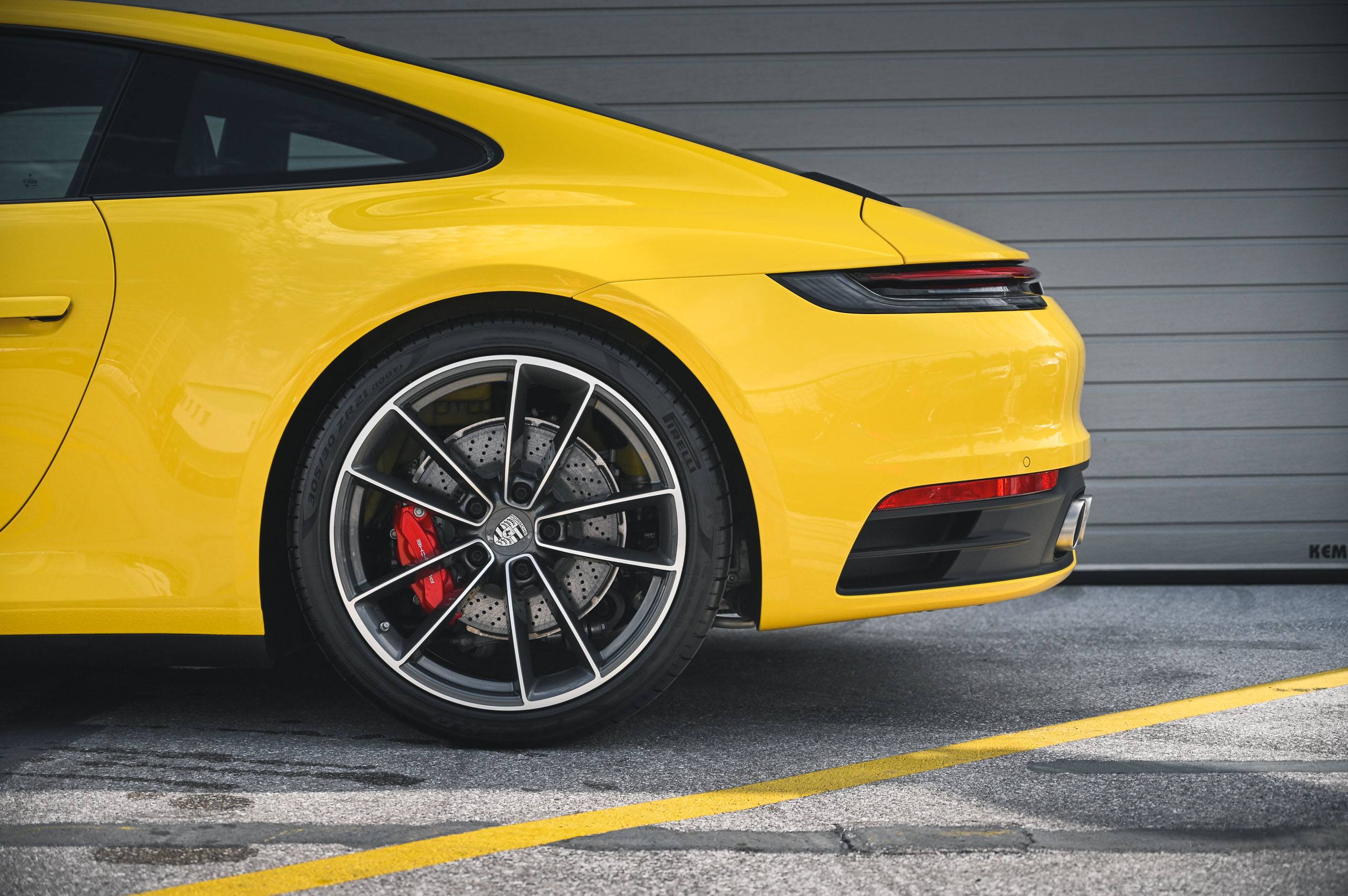 Porsche 991 S-Yellow-9