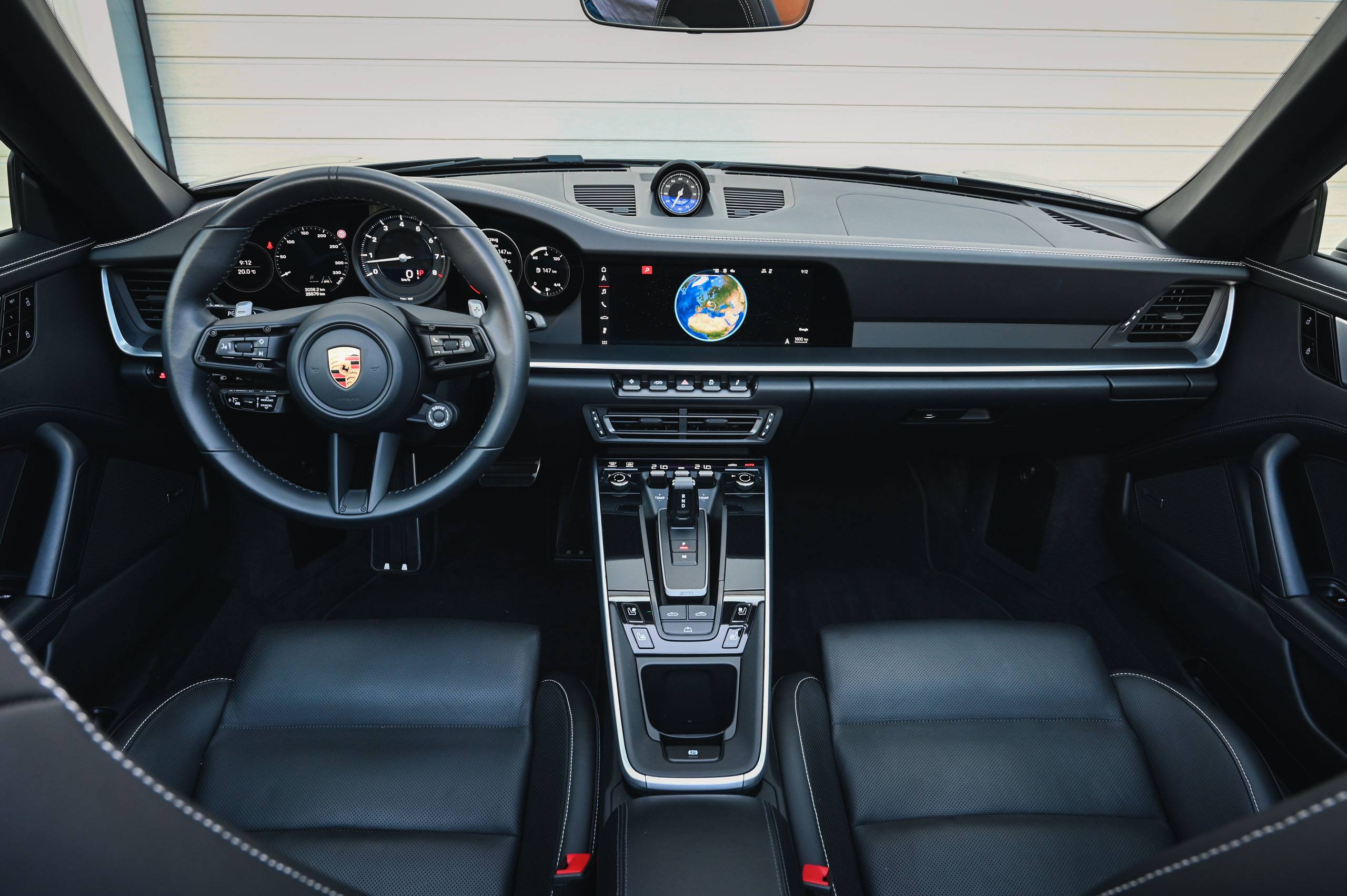 Porsche 992 4S Cabriolet-10