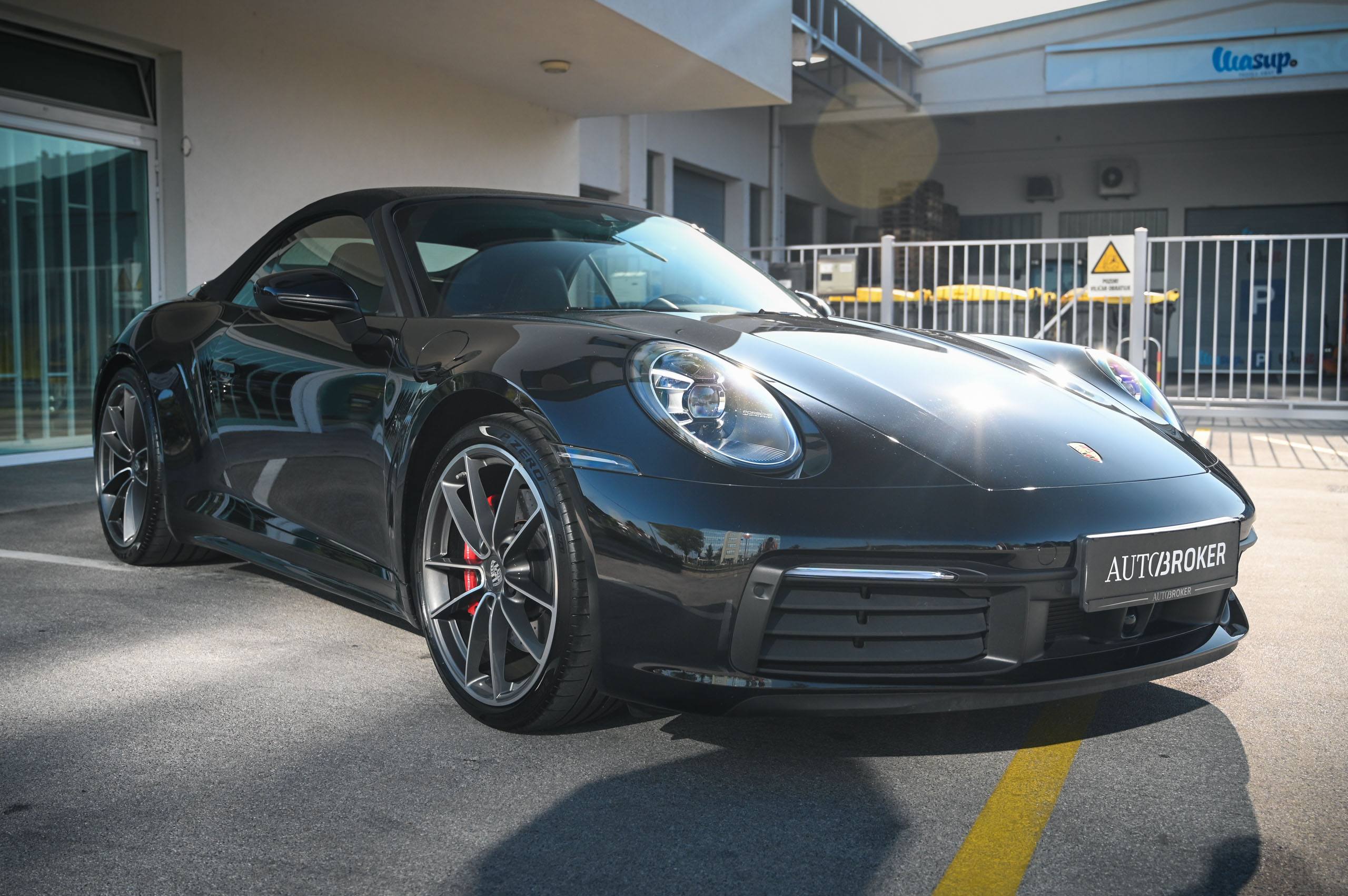 Porsche 992 4S Cabriolet-3