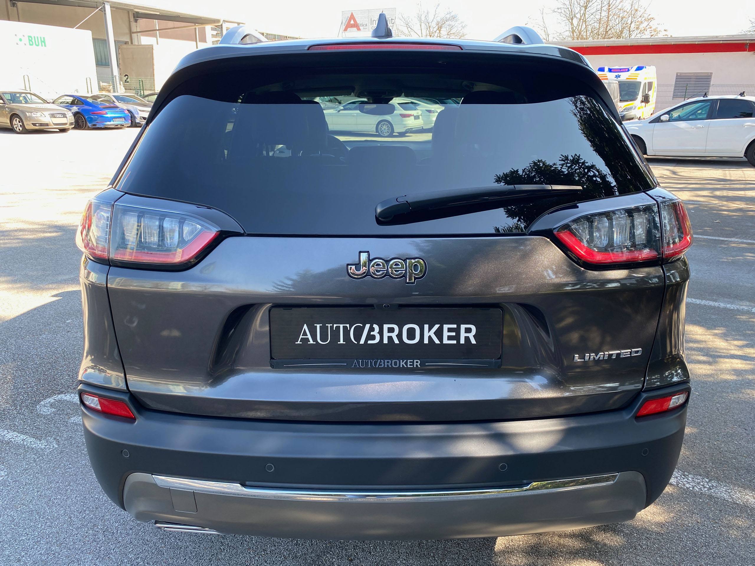 Jeep-Cherokee-5