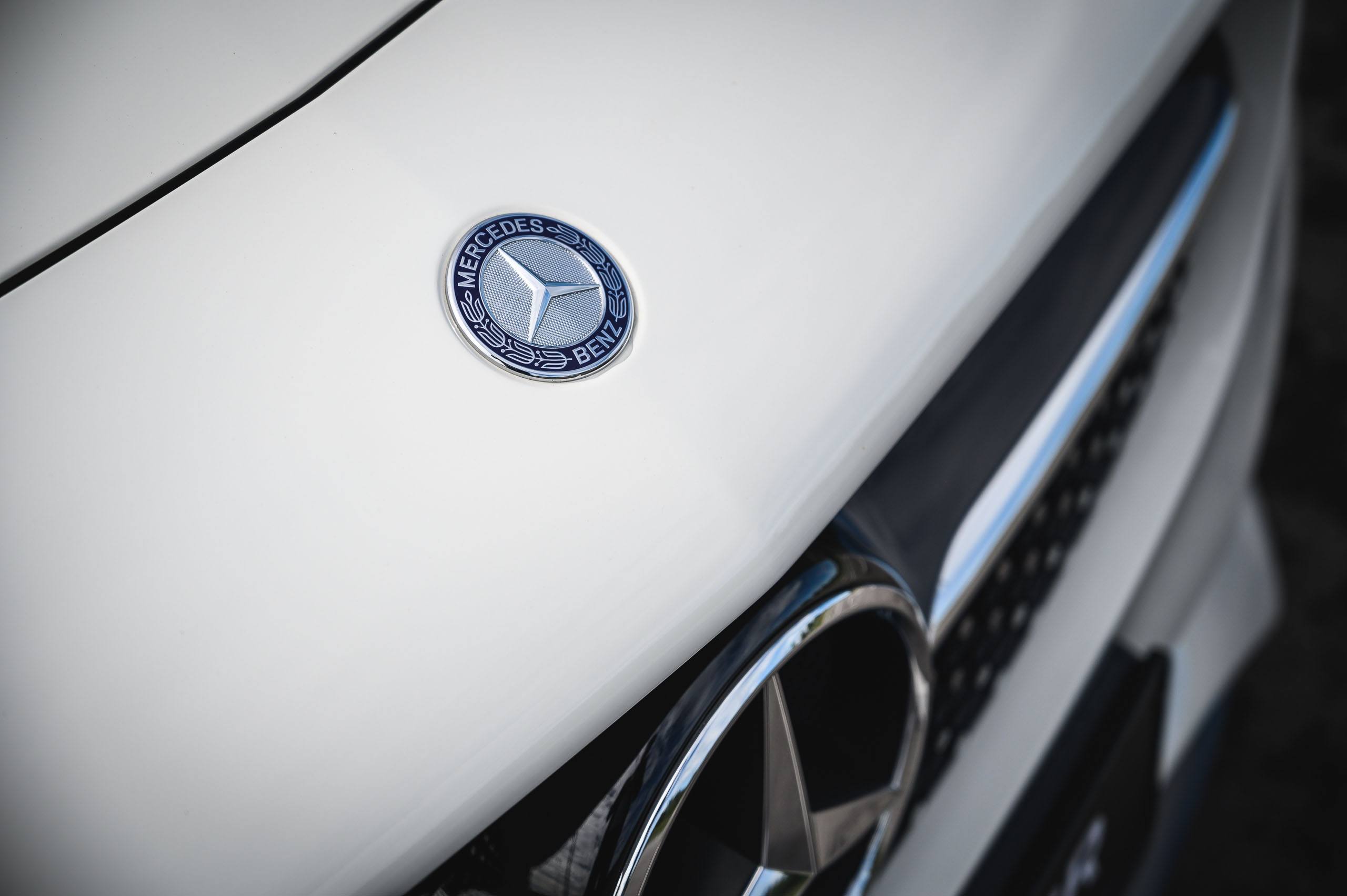Mercedes-Benz-CLA220d-White-12