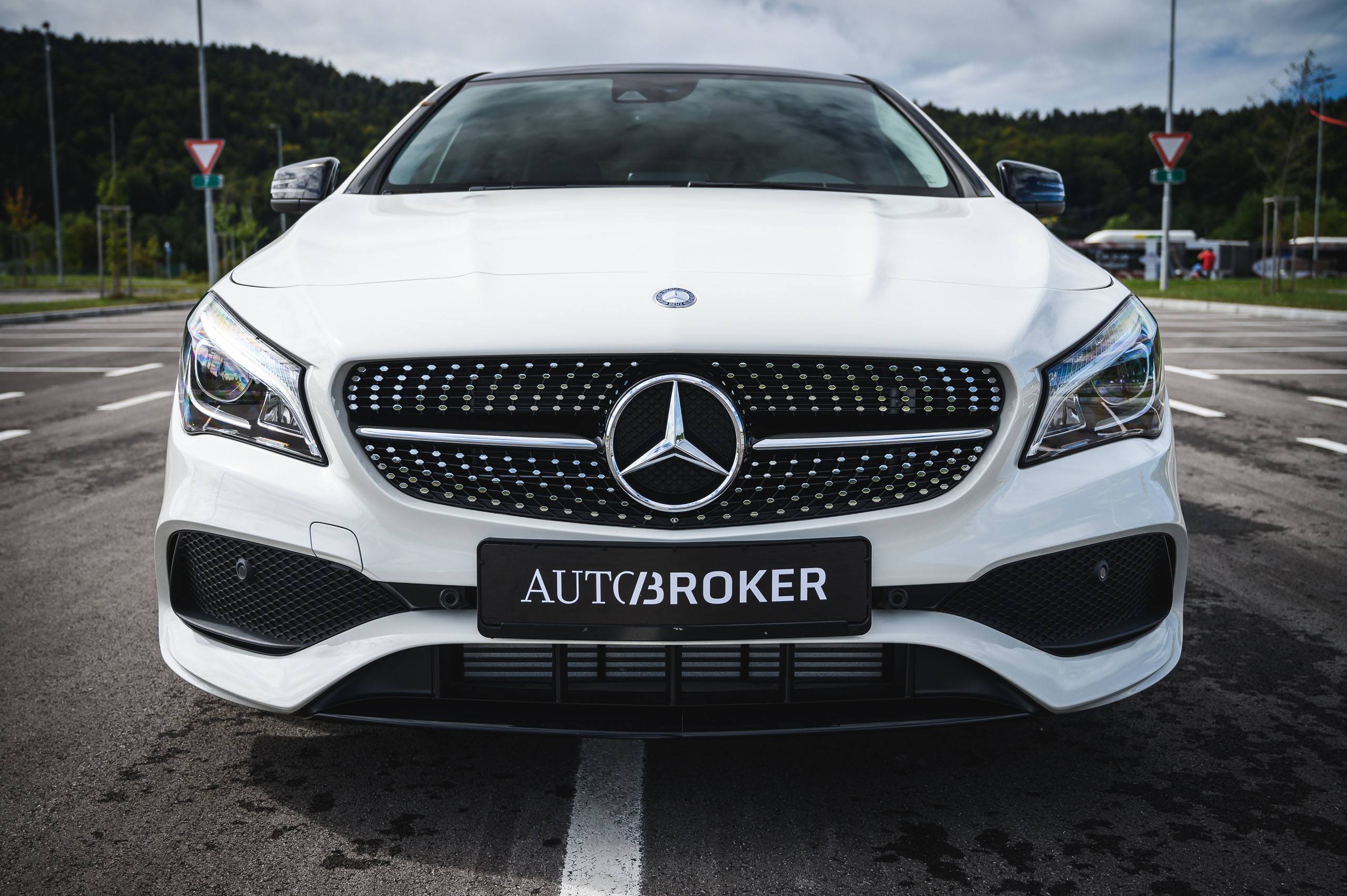 Mercedes-Benz-CLA220d-White-2
