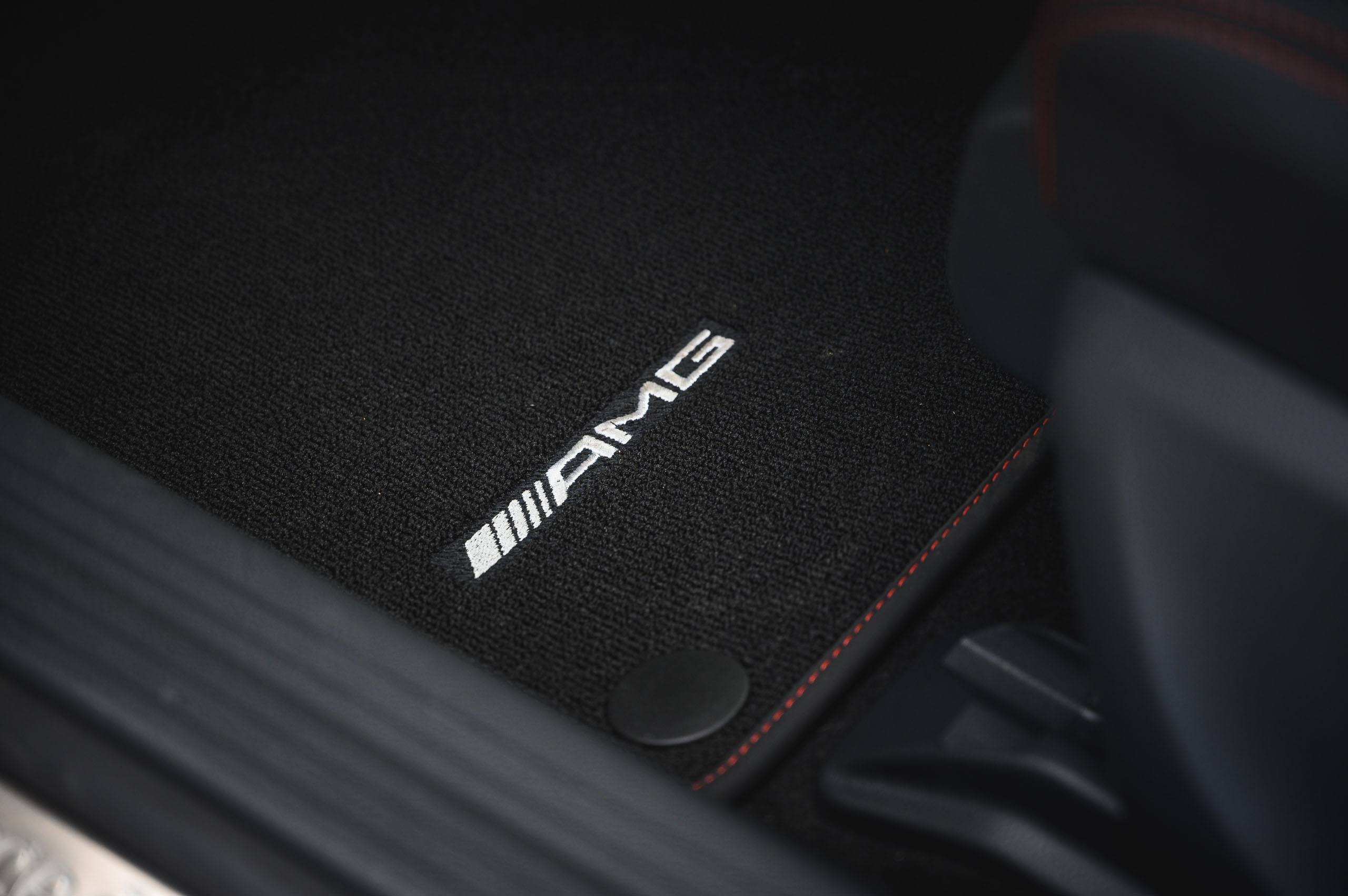 Mercedes-Benz-CLA220d-White-20