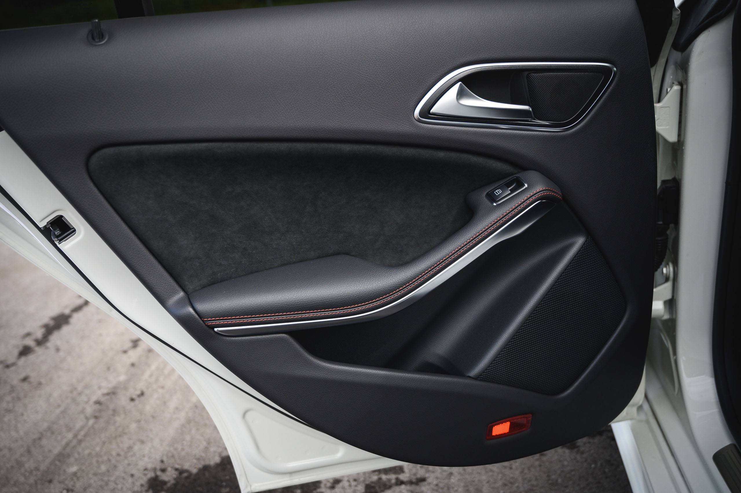 Mercedes-Benz-CLA220d-White-22