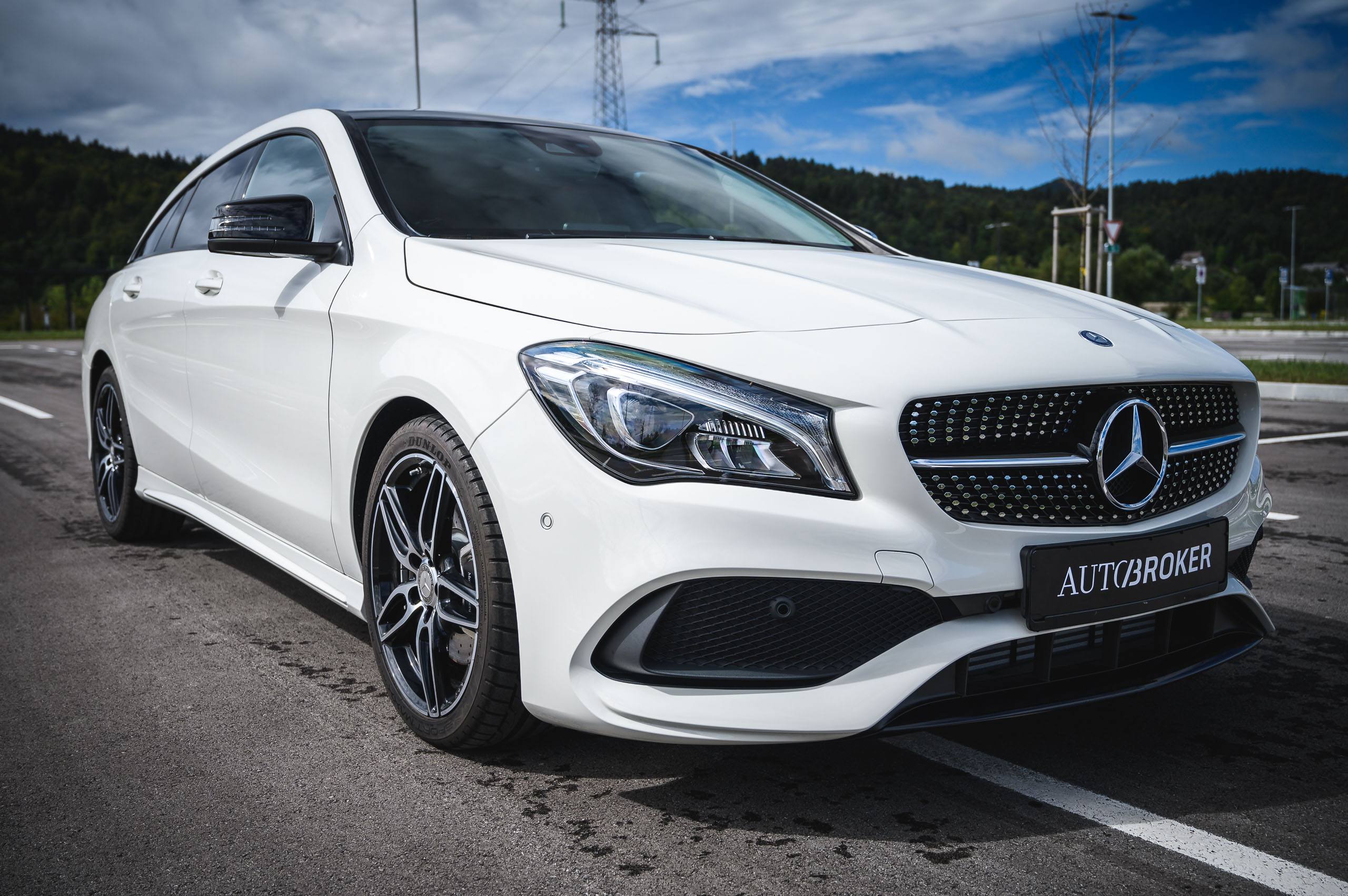 Mercedes-Benz-CLA220d-White-3