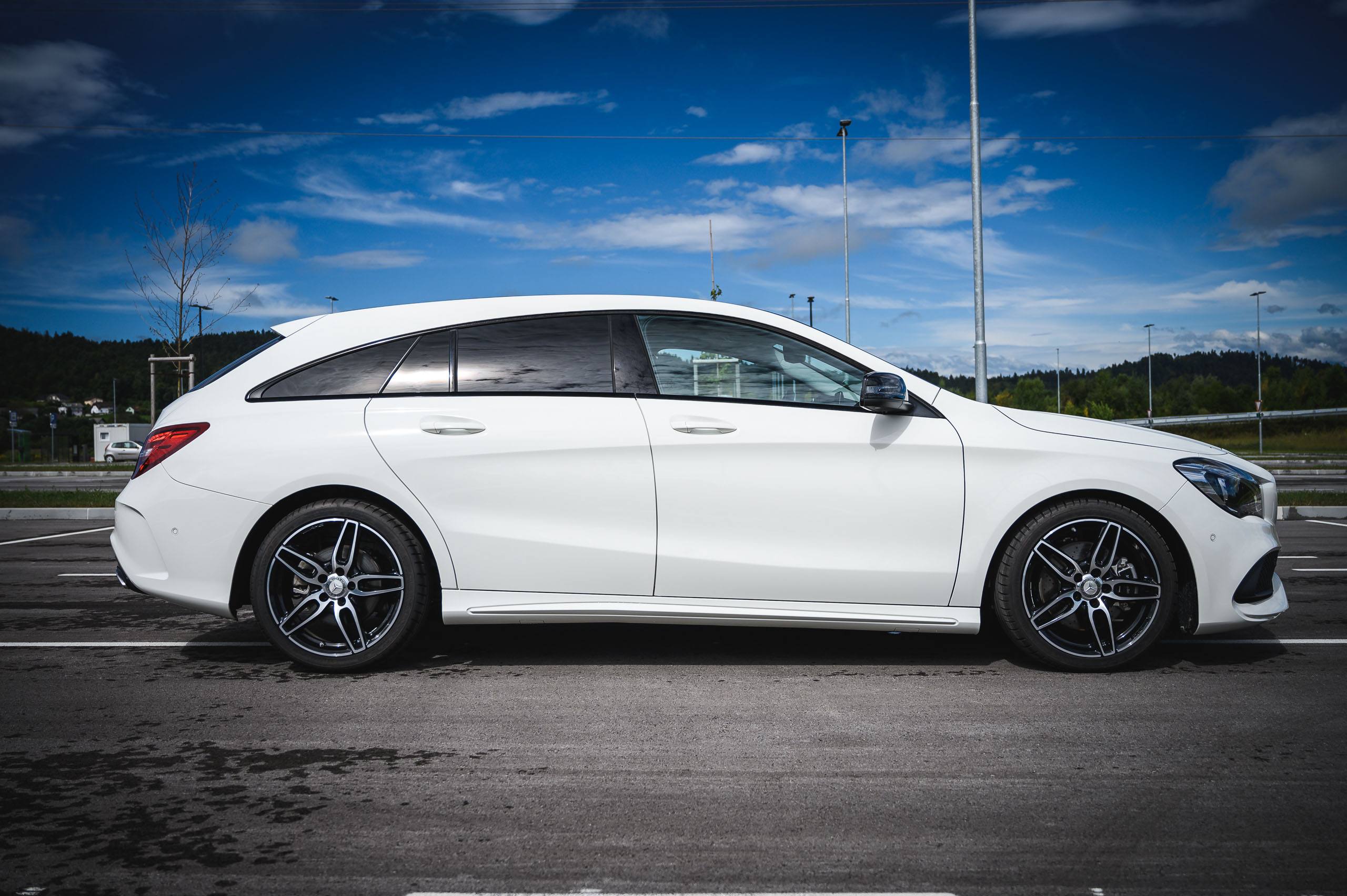Mercedes-Benz-CLA220d-White-4