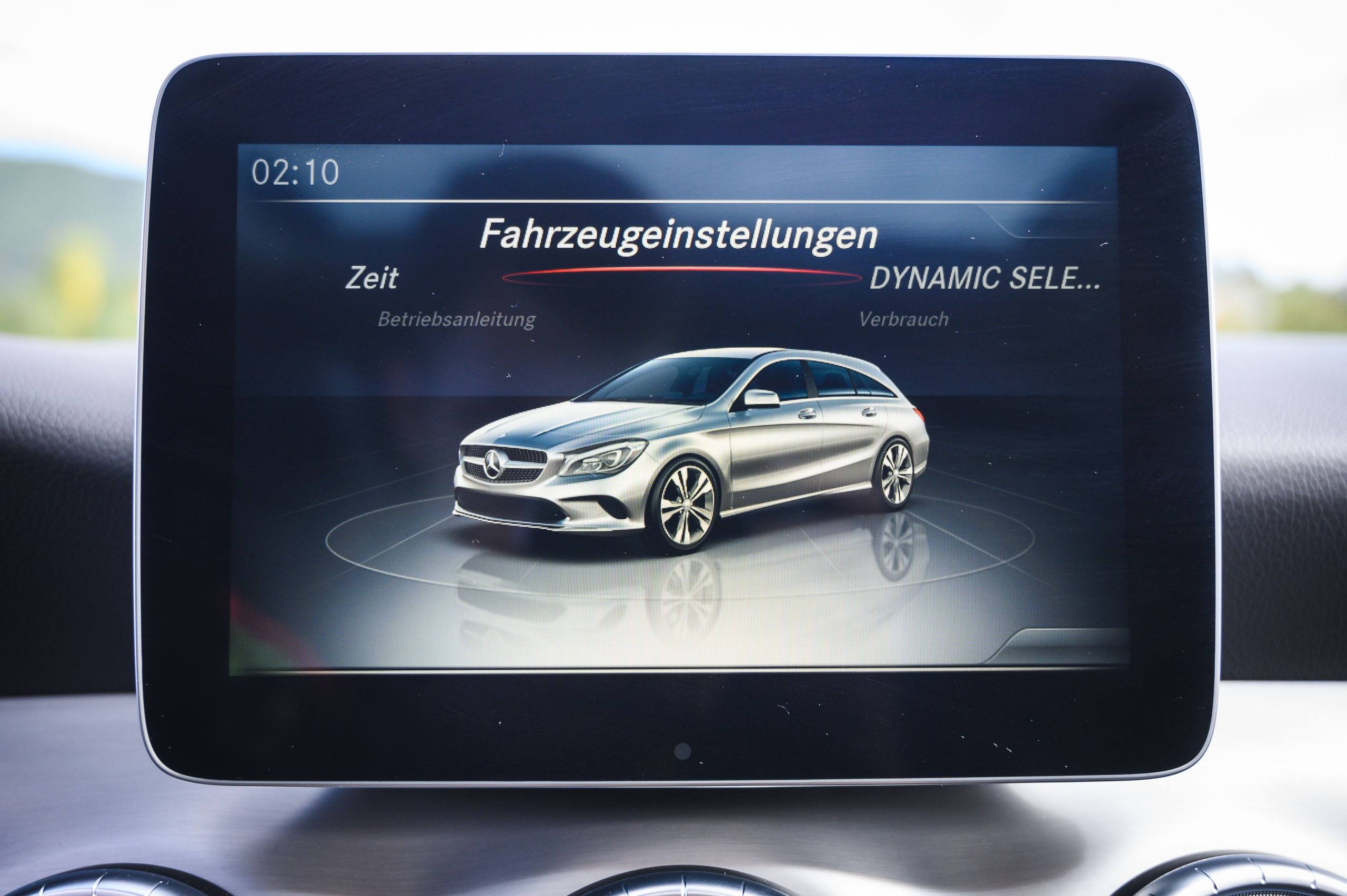 Mercedes-Benz-CLA220d-White-46