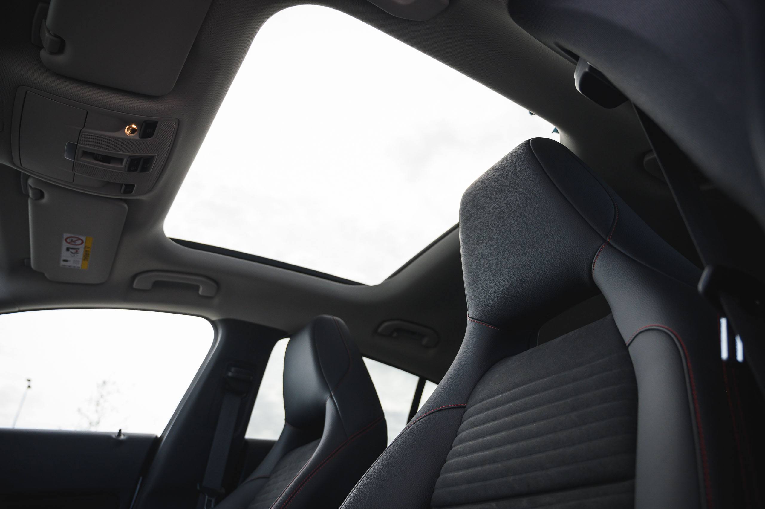 Mercedes-Benz-CLA220d-White-54
