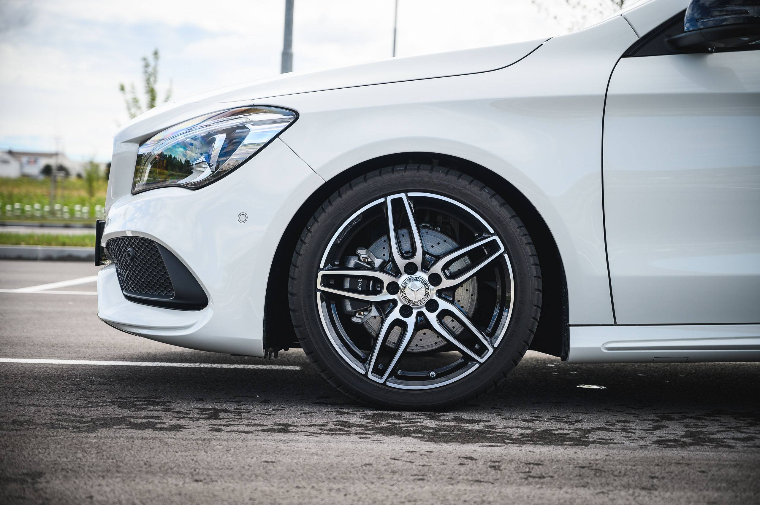 Mercedes-Benz-CLA220d-White-9