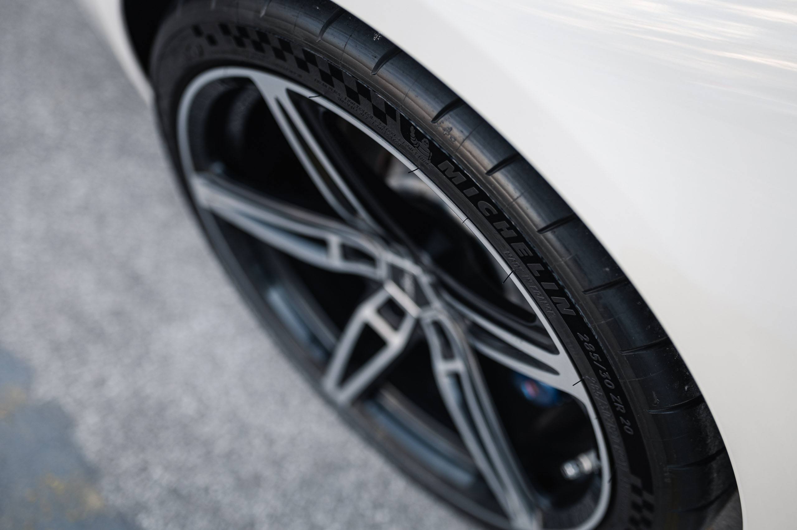 BMW-M4-10