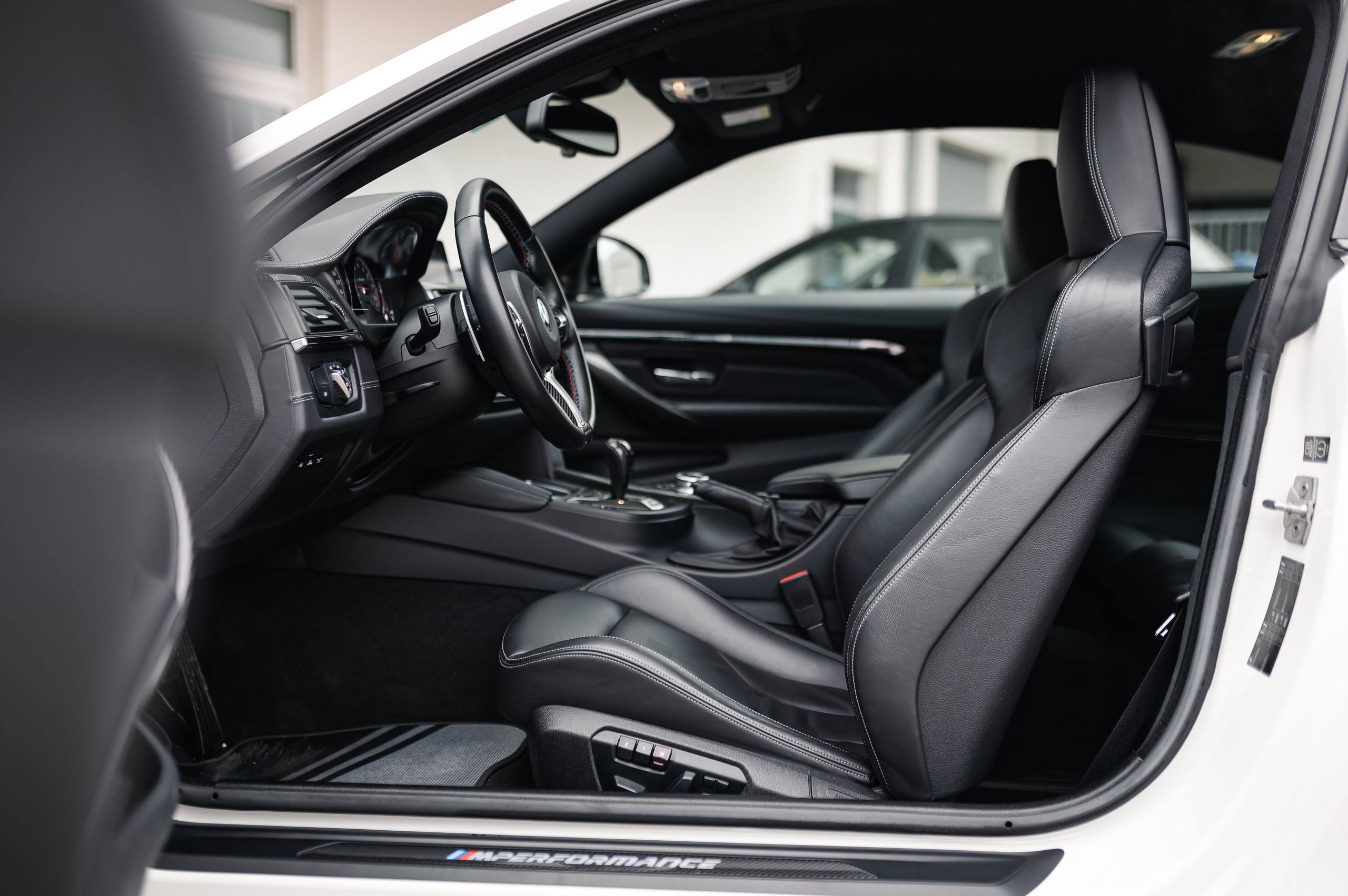 BMW-M4-33