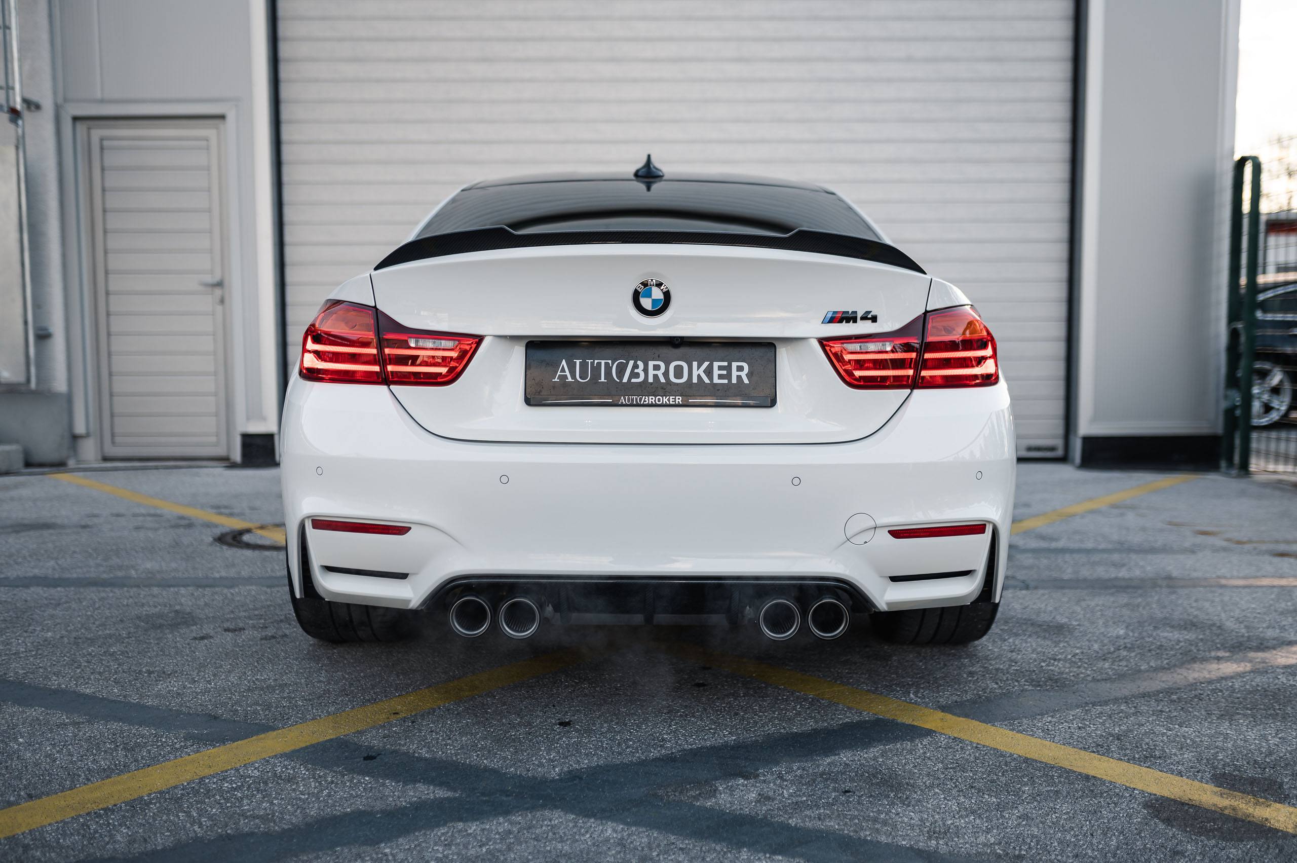 BMW-M4-6
