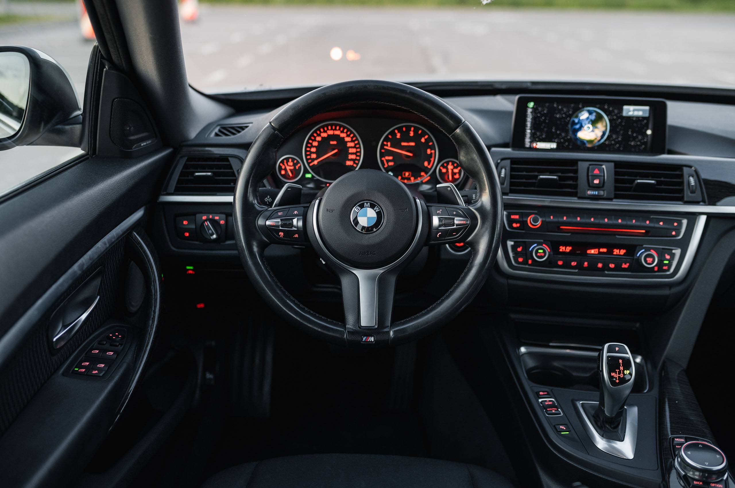 BMW-320d-xDrive-GT-28