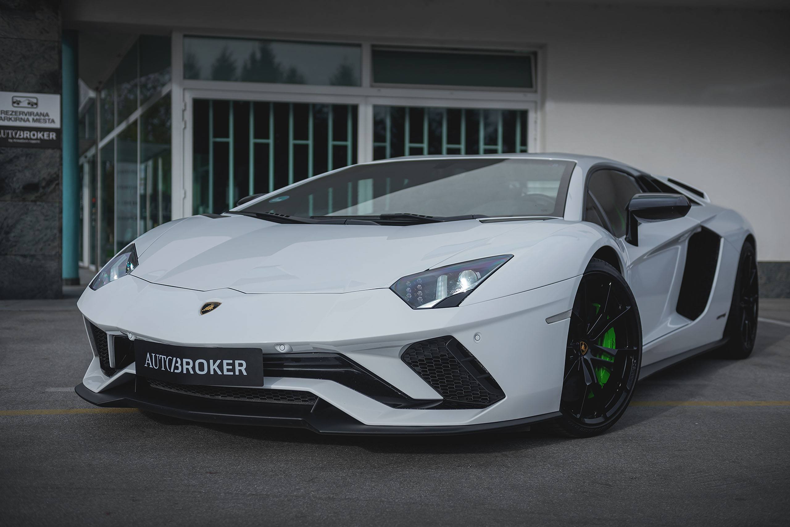 Lamborghini Aventador S-2