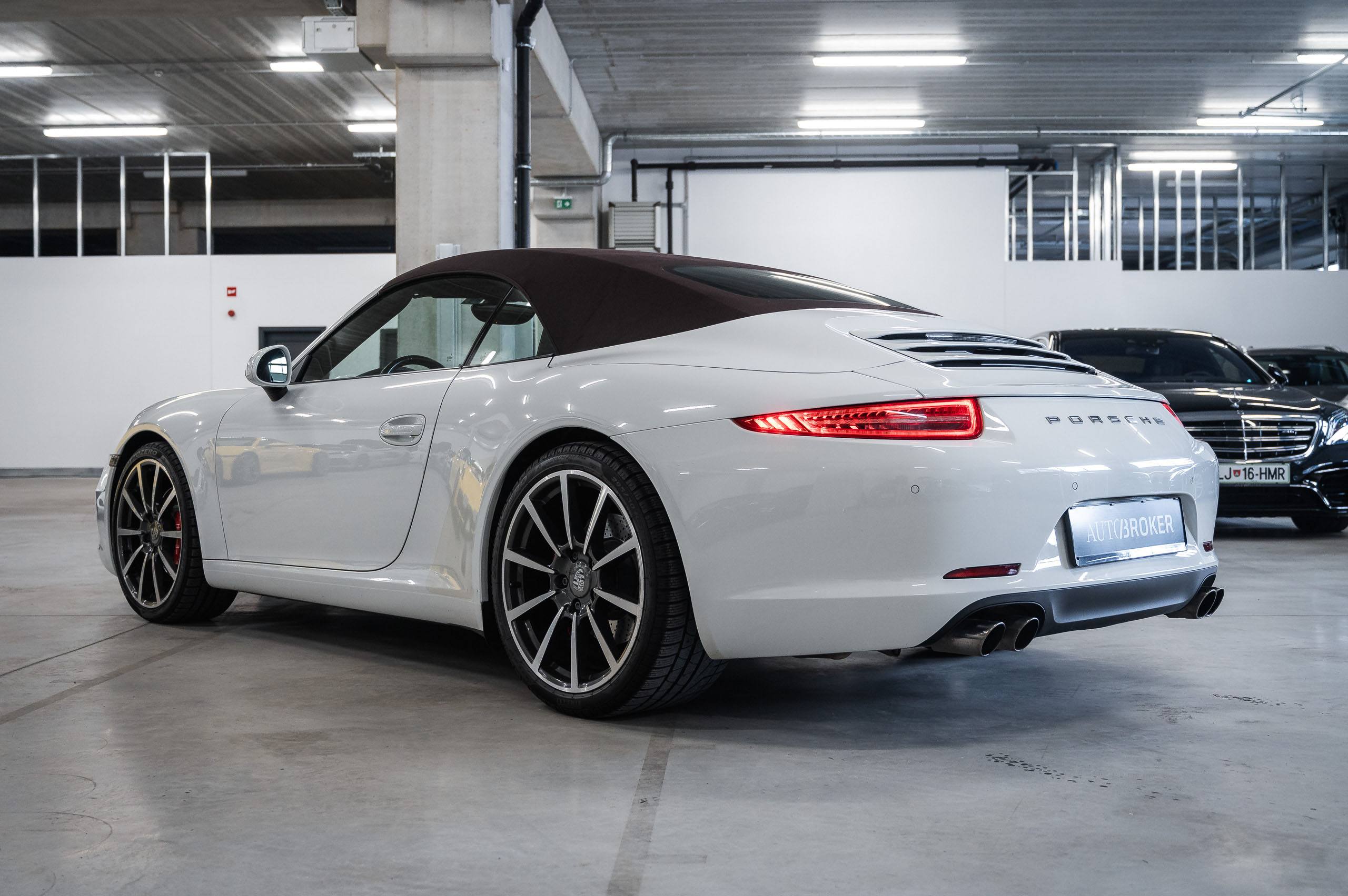 Porsche-Carrera-911-S-Cabrio-991-11