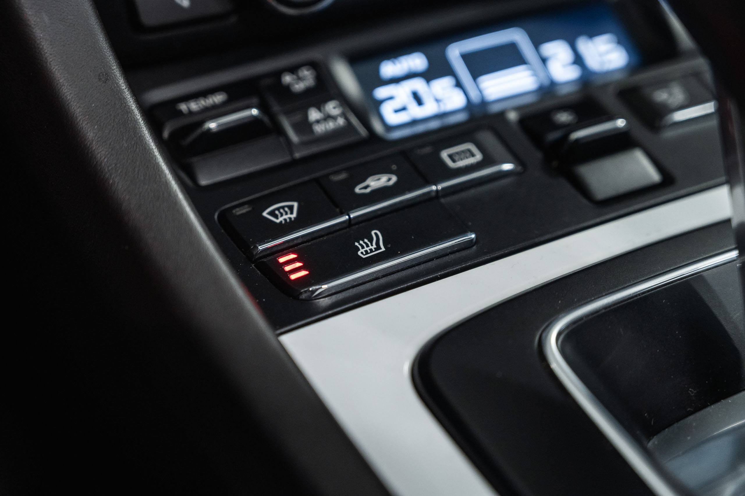 Porsche-Carrera-911-S-Cabrio-991-23