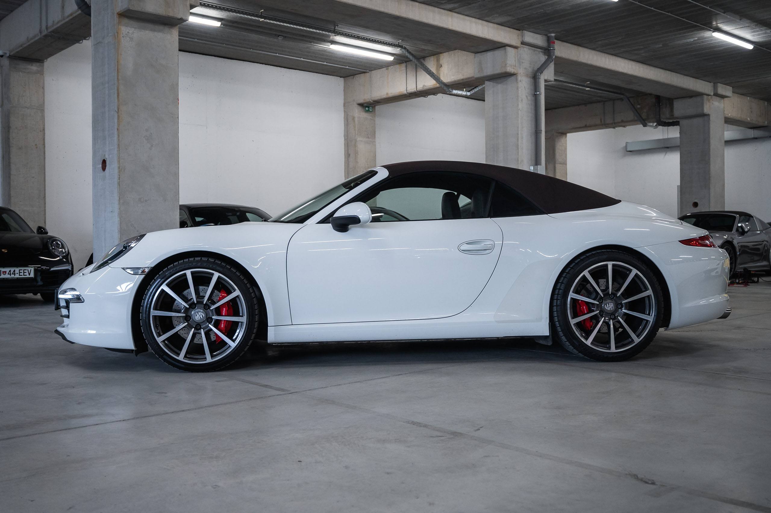 Porsche-Carrera-911-S-Cabrio-991-6
