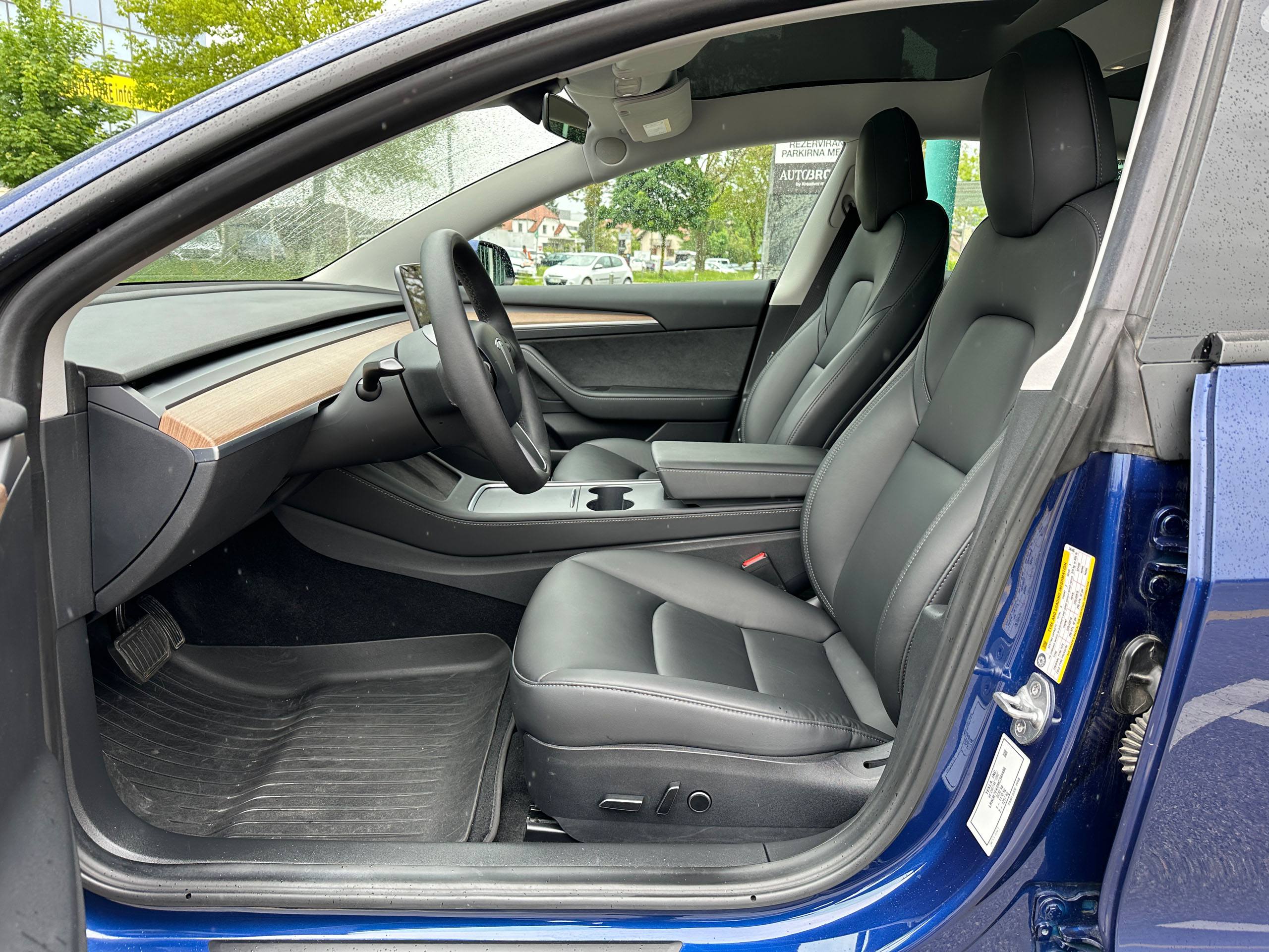 Tesla-Model-3-LR-10