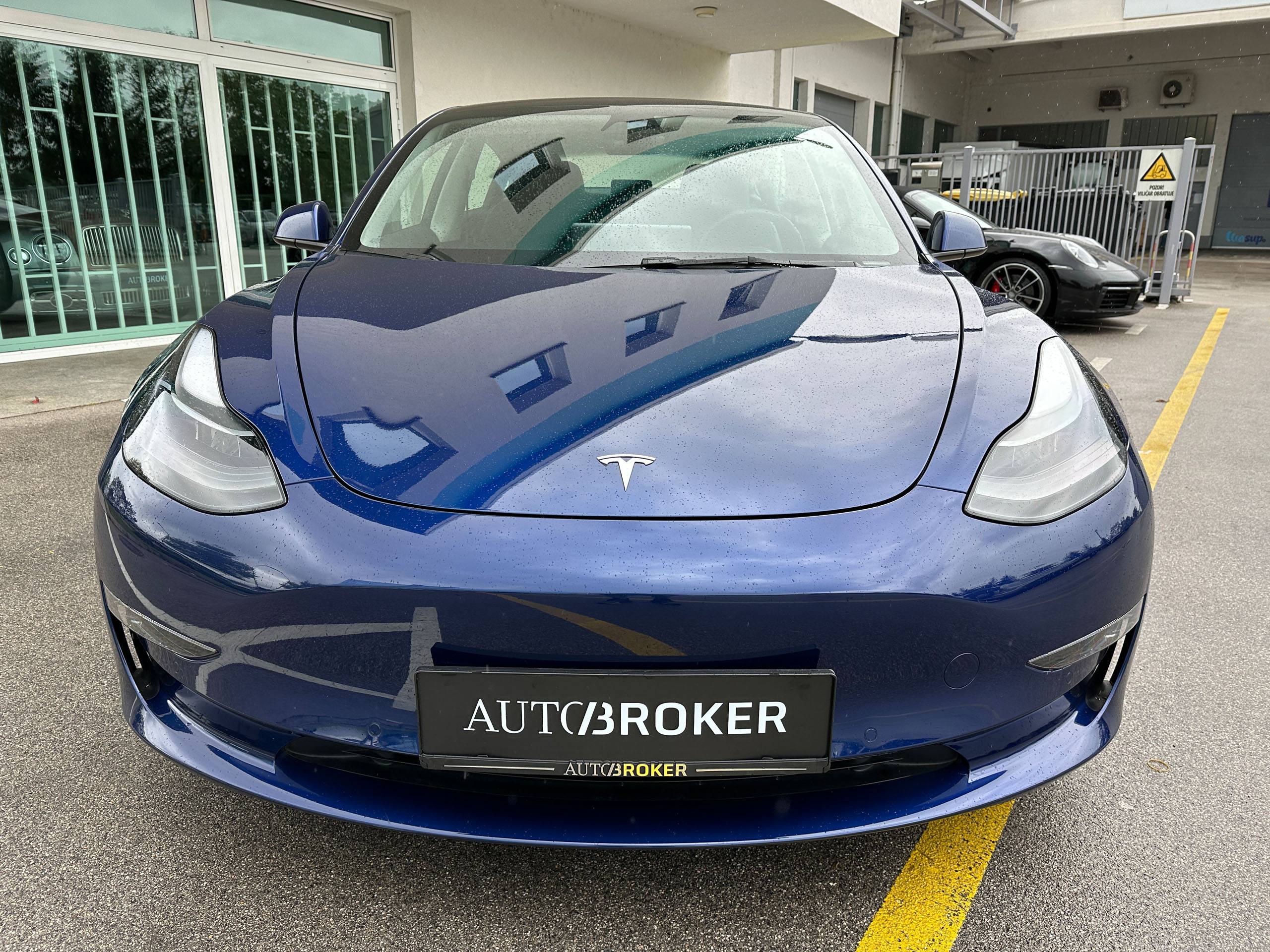 Tesla-Model-3-LR-2