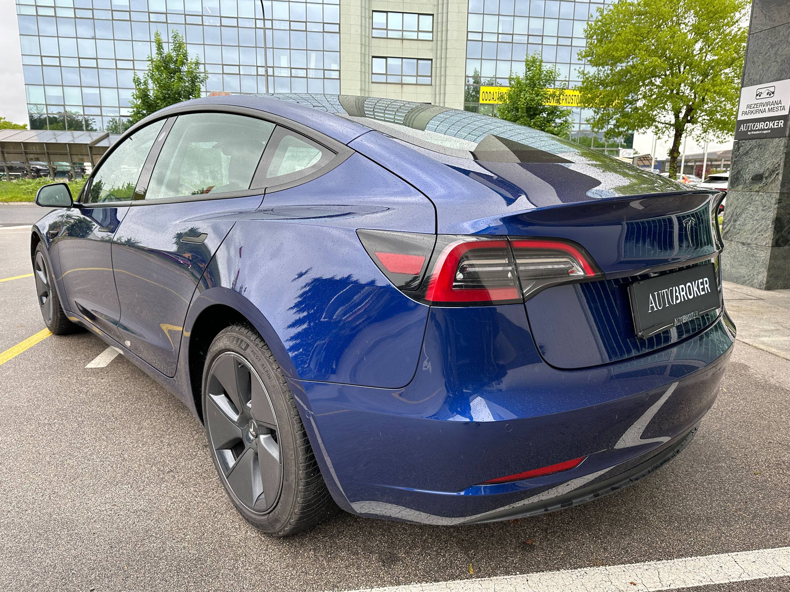 Tesla-Model-3-LR-7