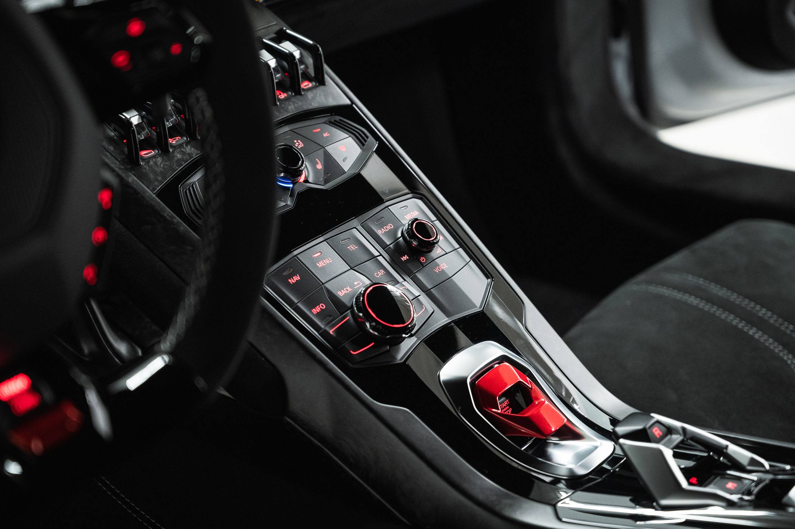 Lamborghini-H-Performante-White-24