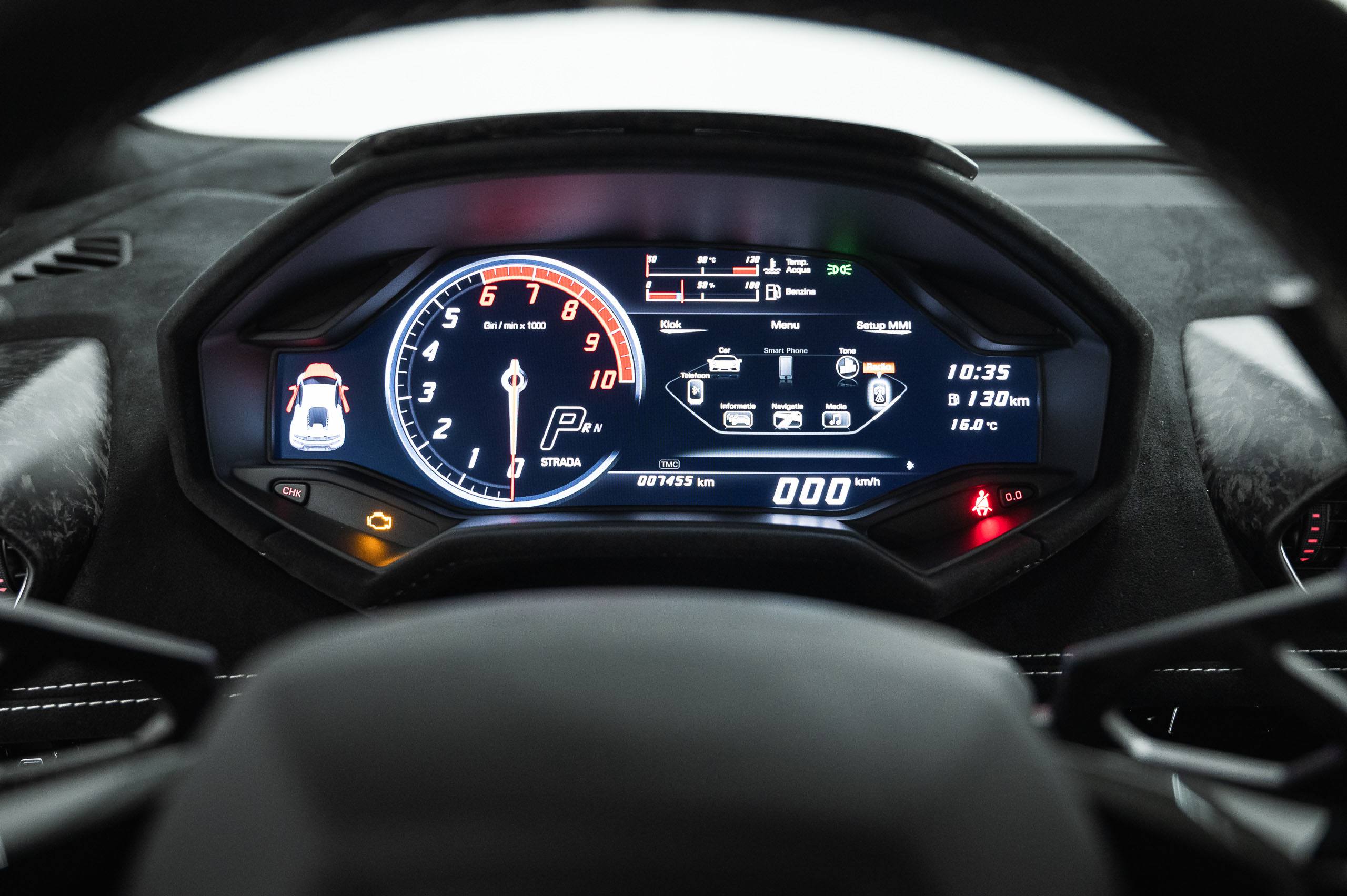 Lamborghini-H-Performante-White-36