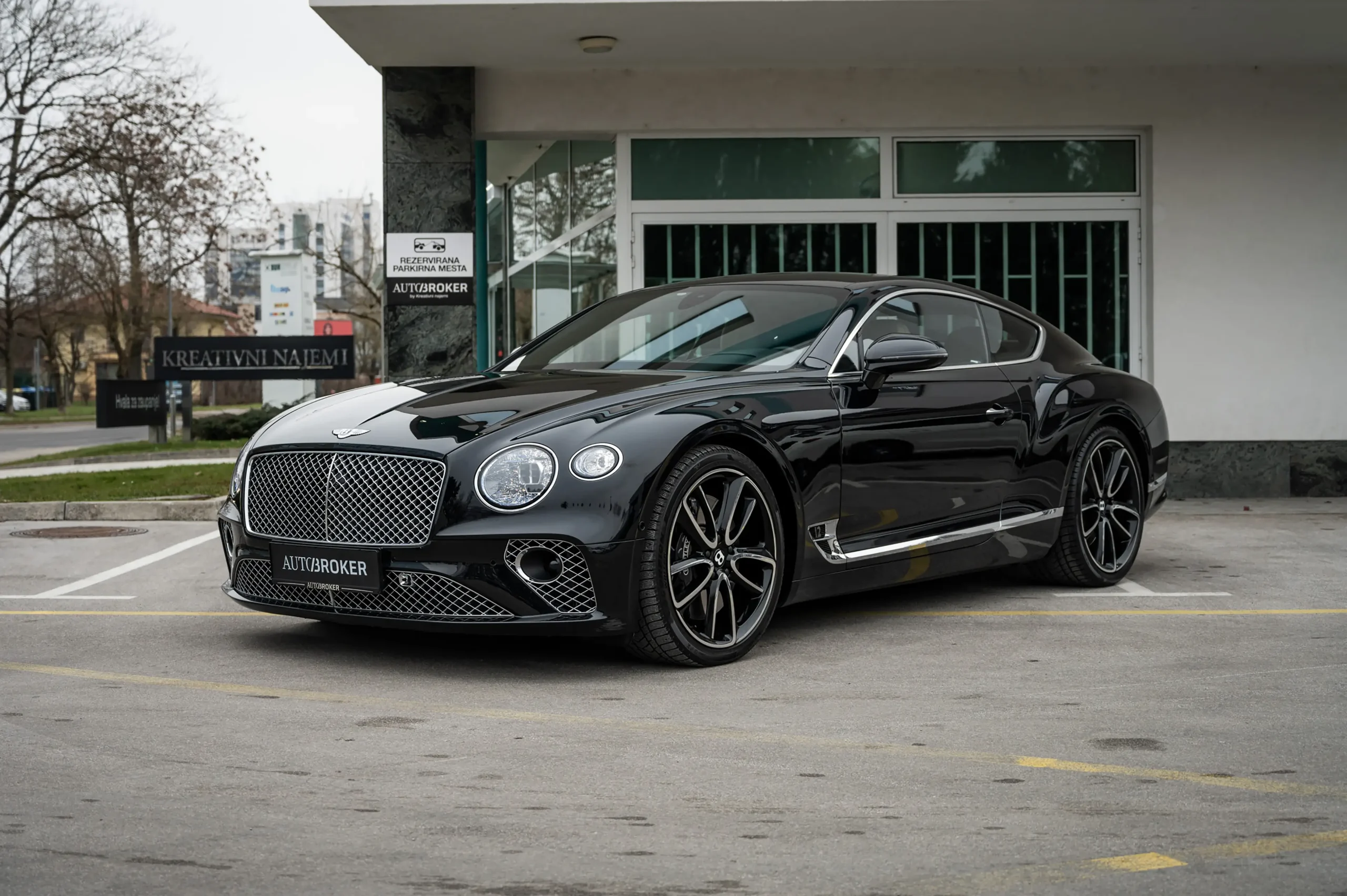 Bentley Continental GT Coupe W12 - 01