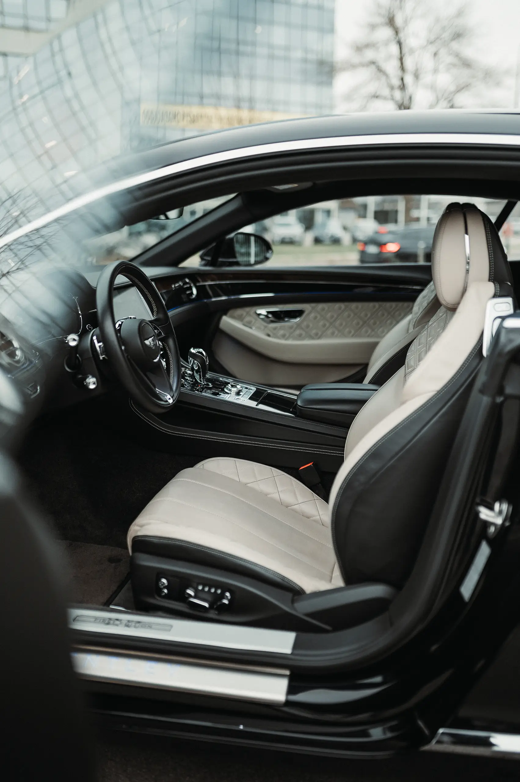Bentley Continental GT Coupe W12 - 27