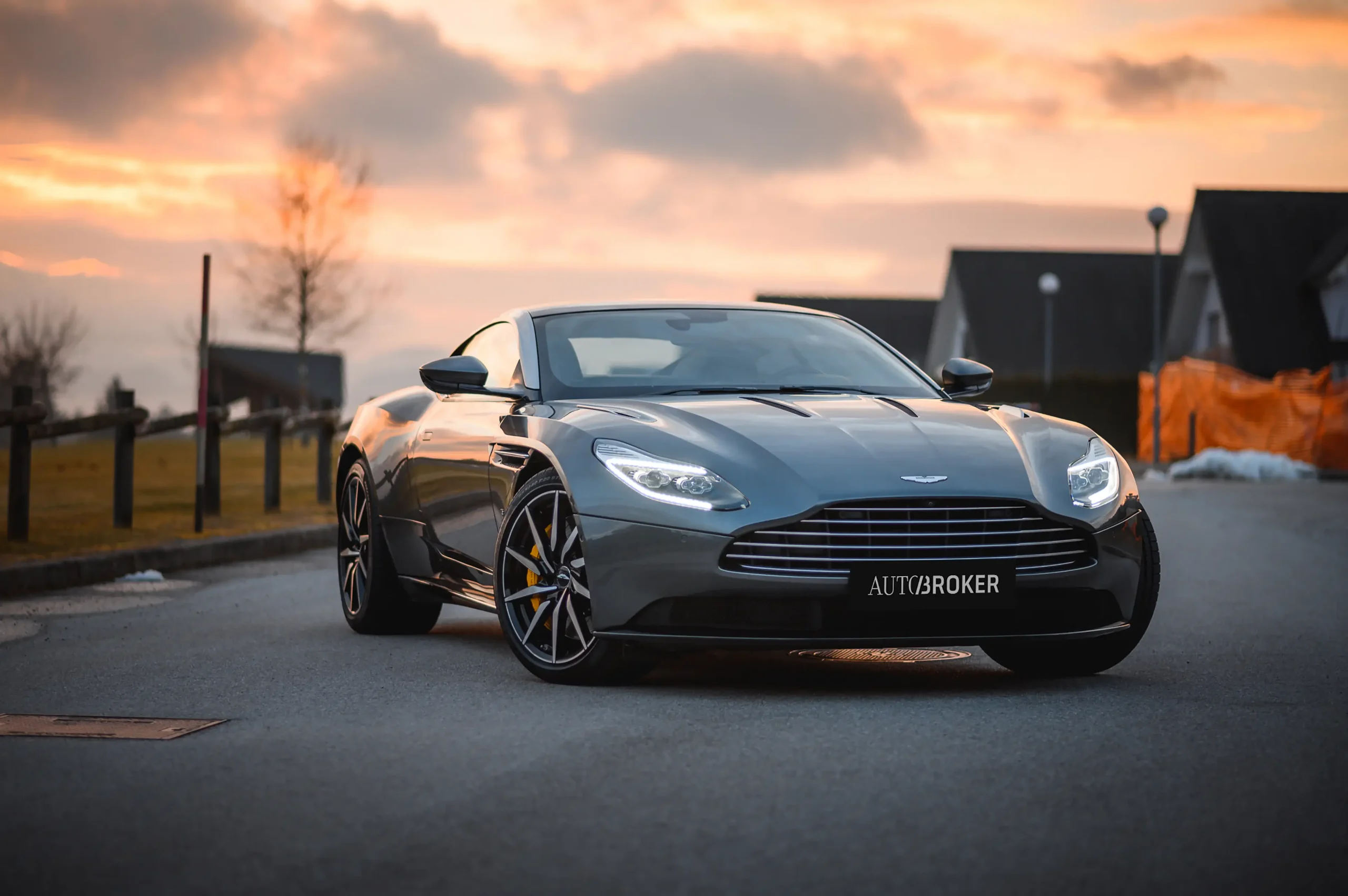 Aston-Martin-DB11-02