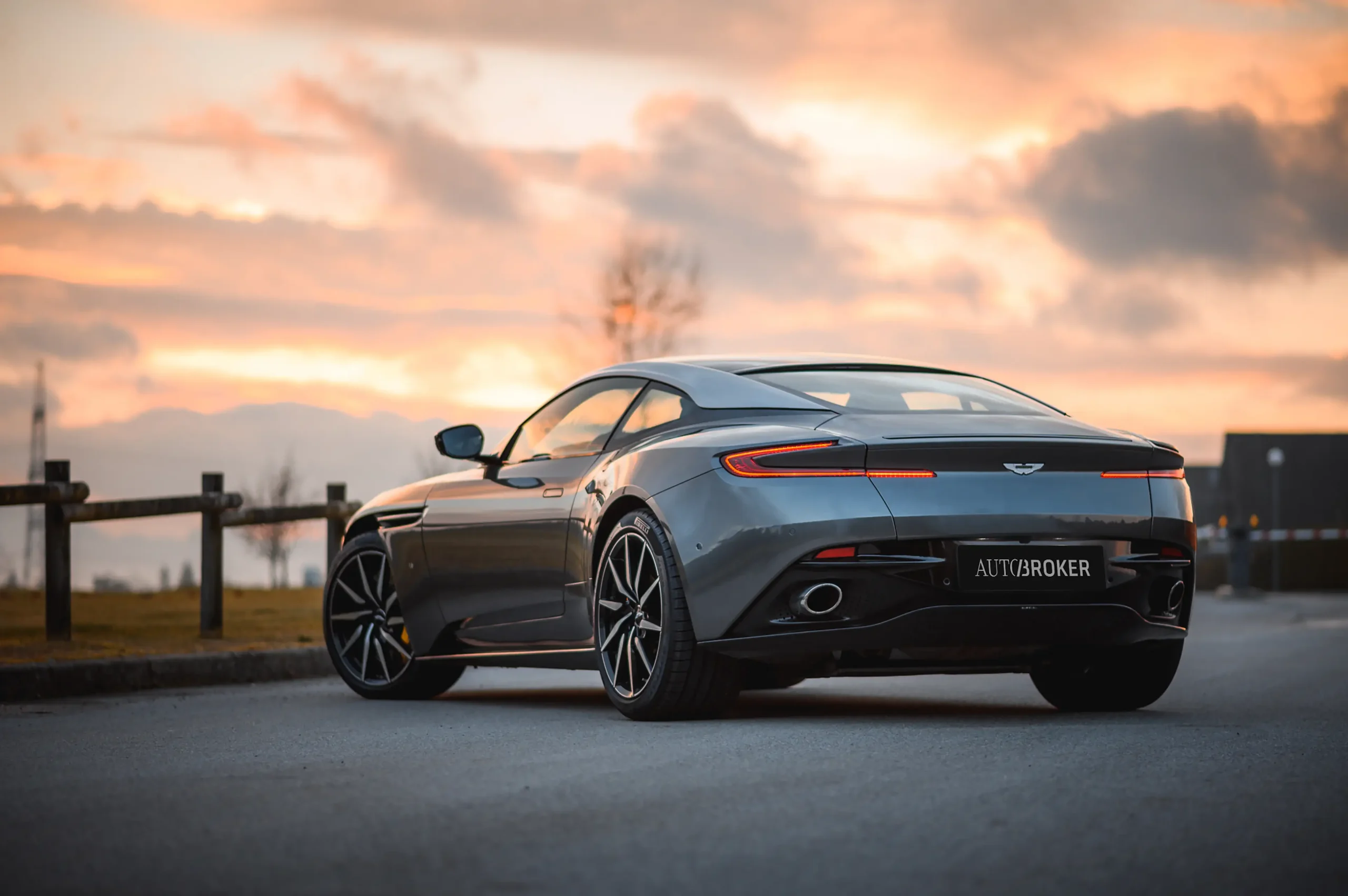 Aston-Martin-DB11-03