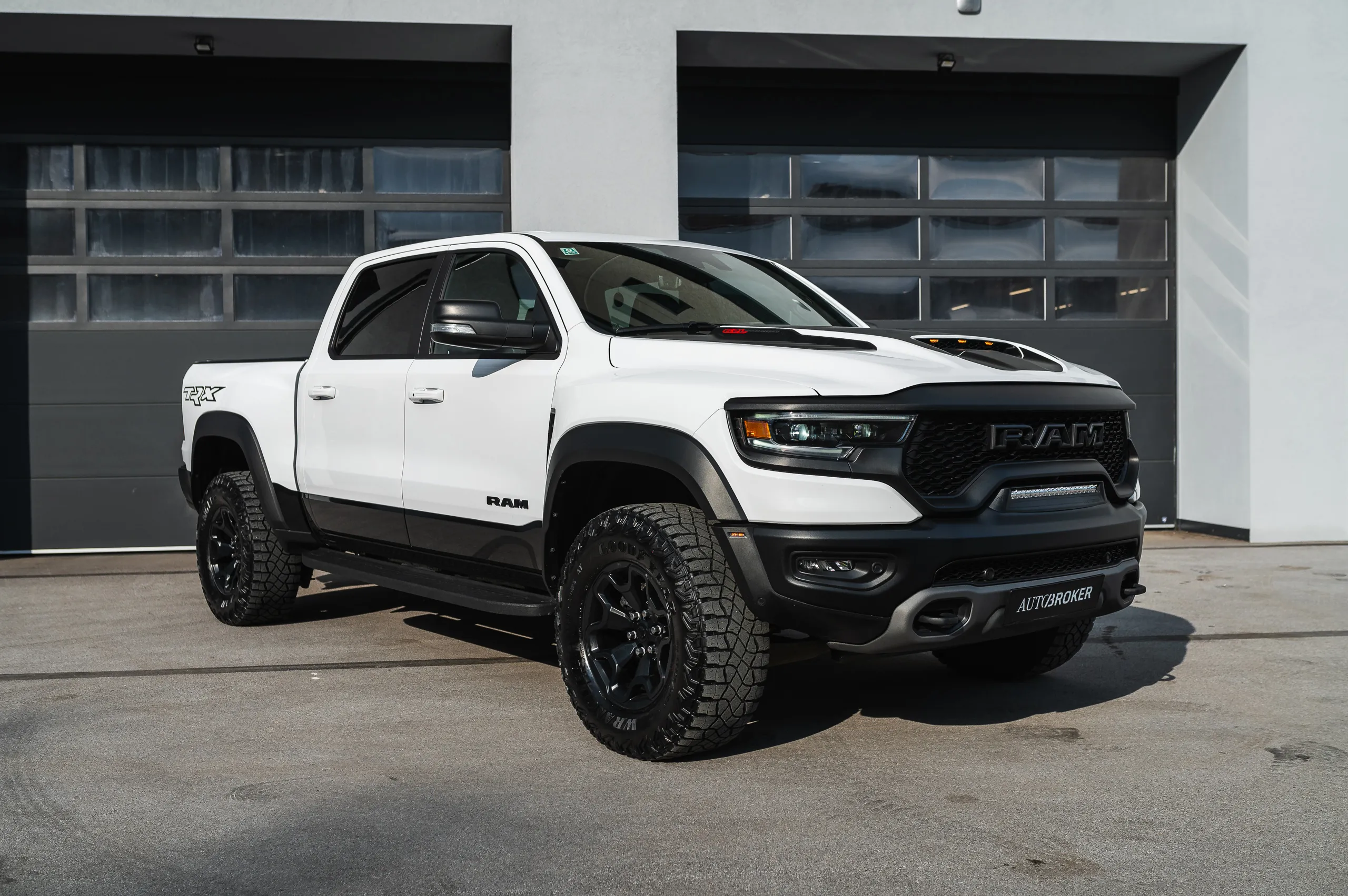 Dodge-RAM-1500-TRX-05