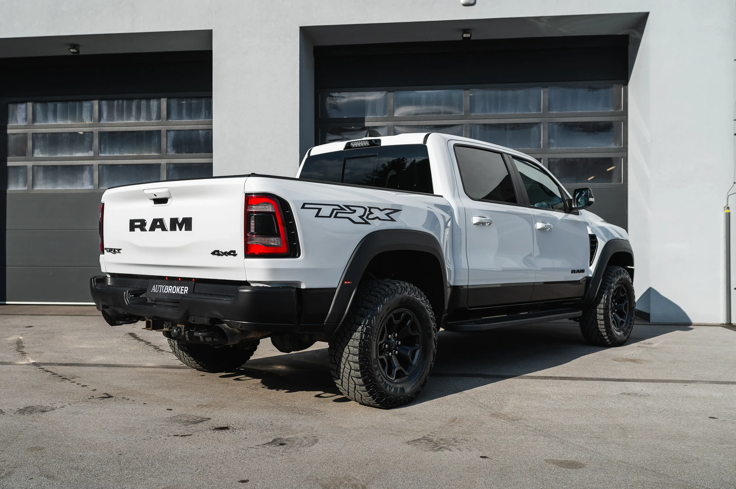 Dodge-RAM-1500-TRX-07