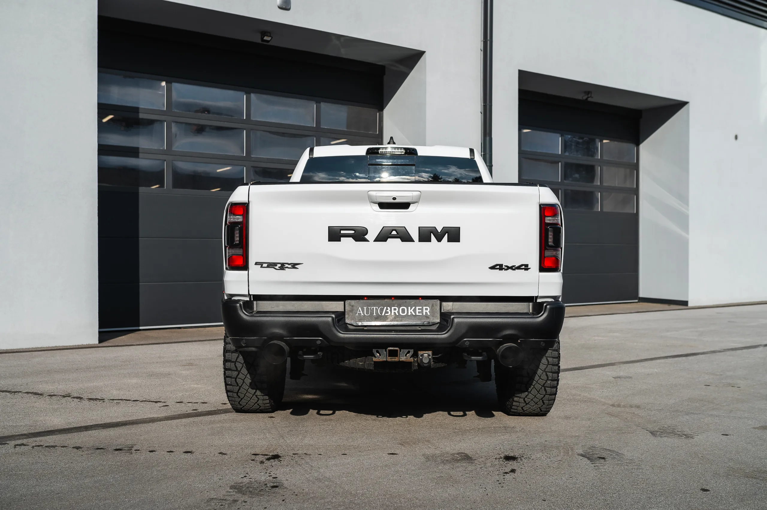 Dodge-RAM-1500-TRX-08