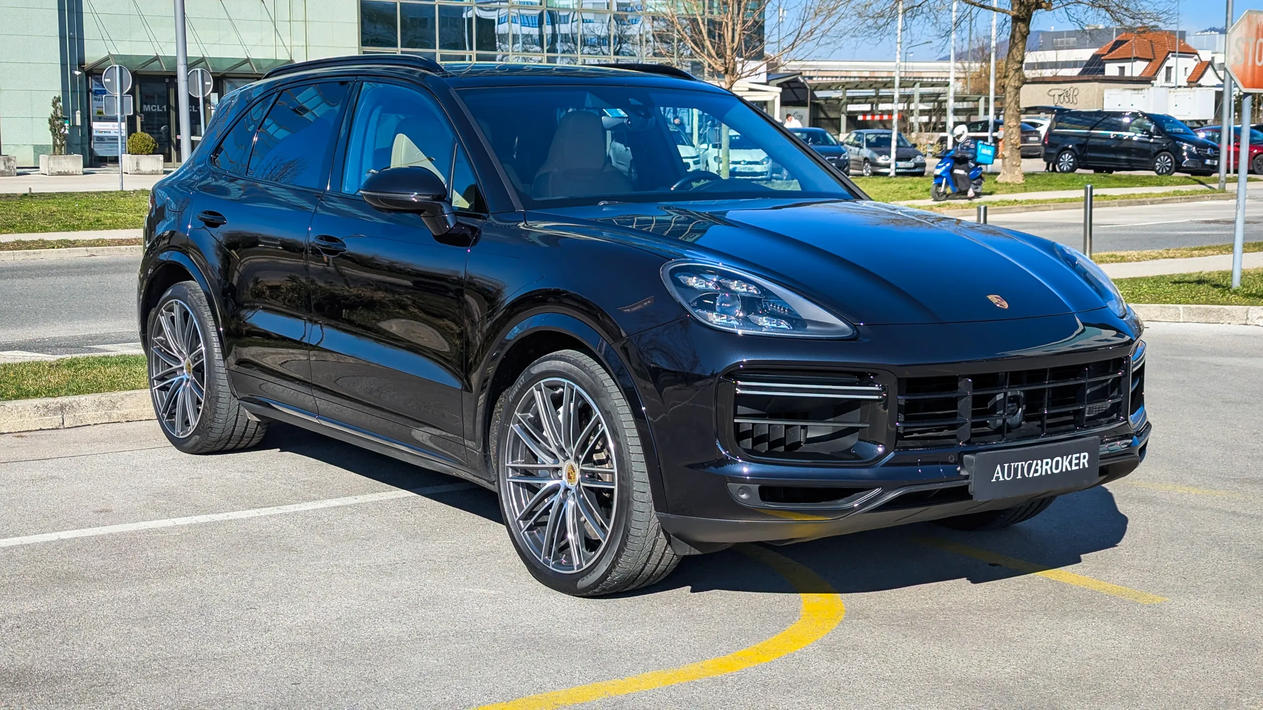 Porsche-Cayenne-Turbo-03