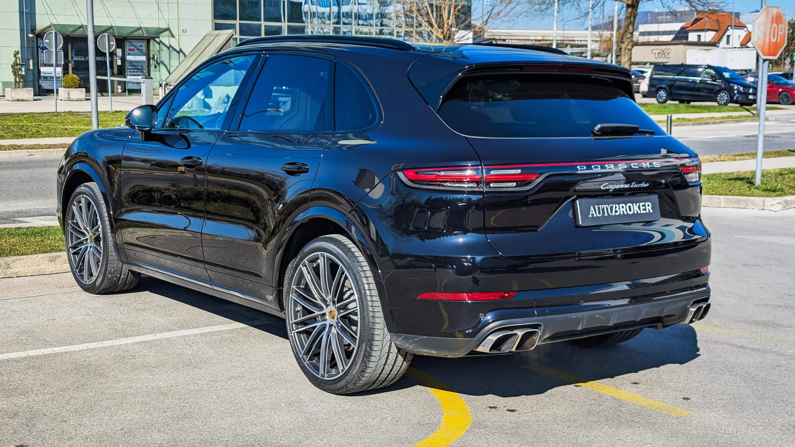 Porsche-Cayenne-Turbo-07
