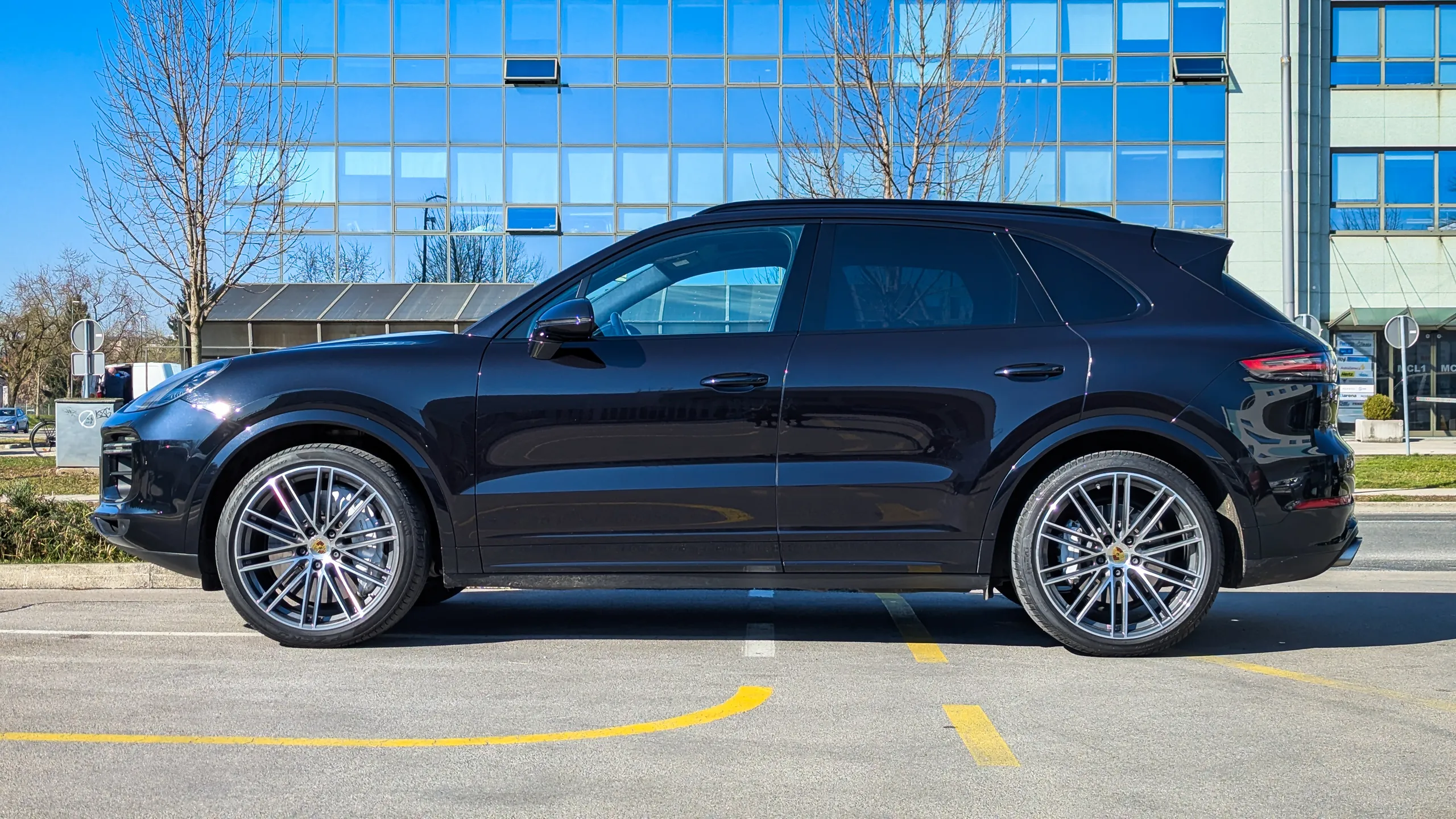 Porsche-Cayenne-Turbo-08