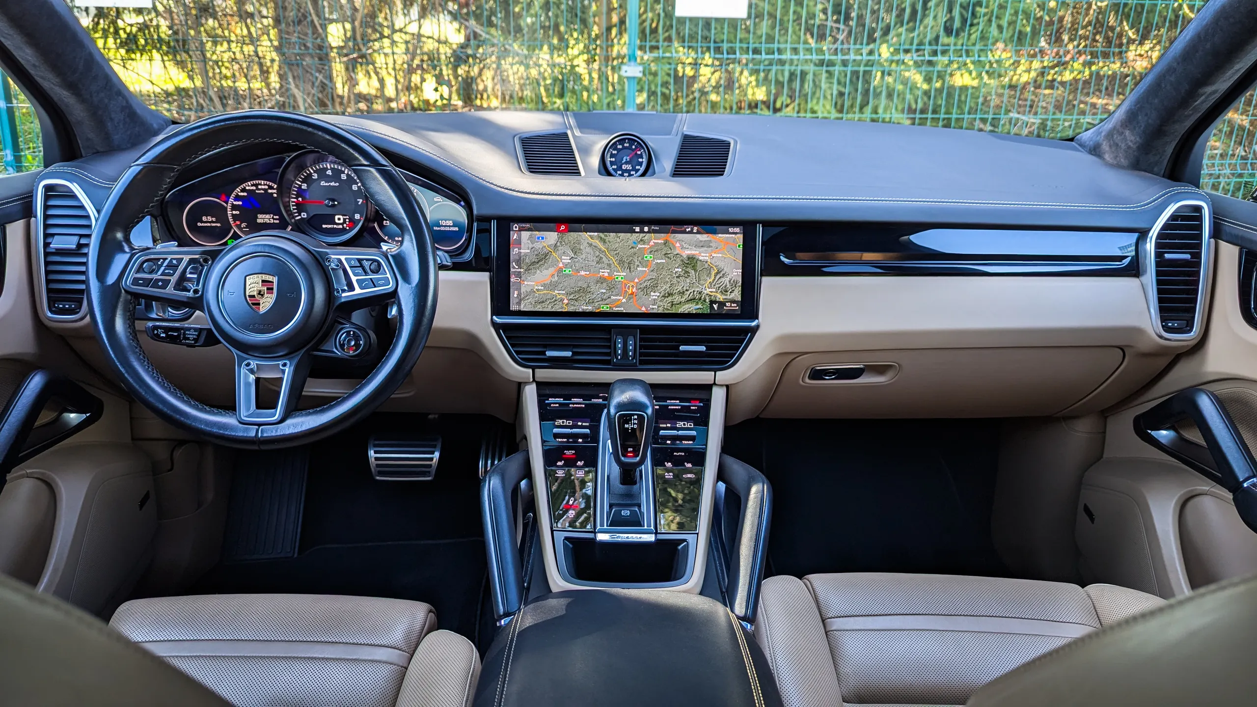 Porsche-Cayenne-Turbo-10