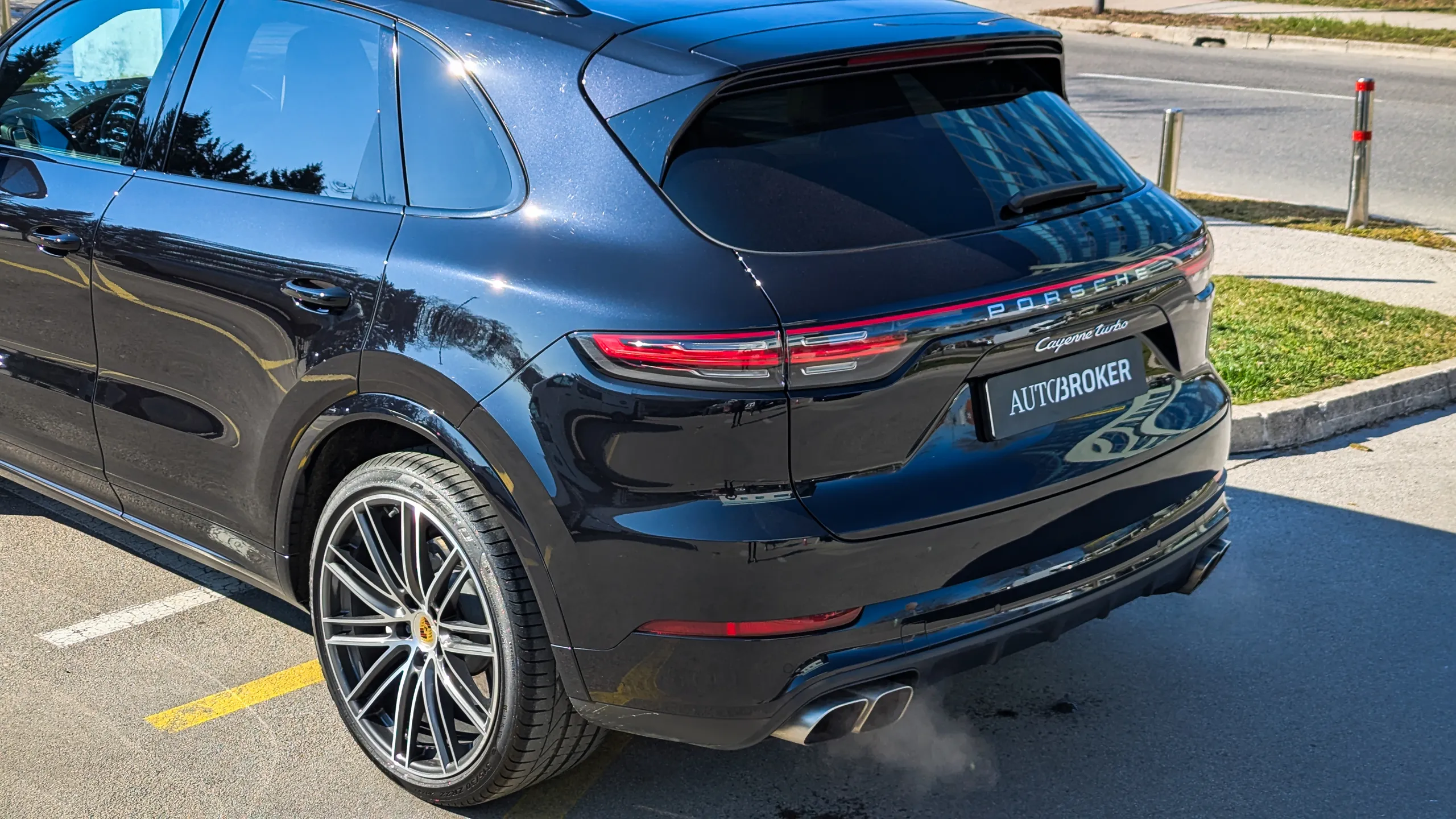Porsche-Cayenne-Turbo-20