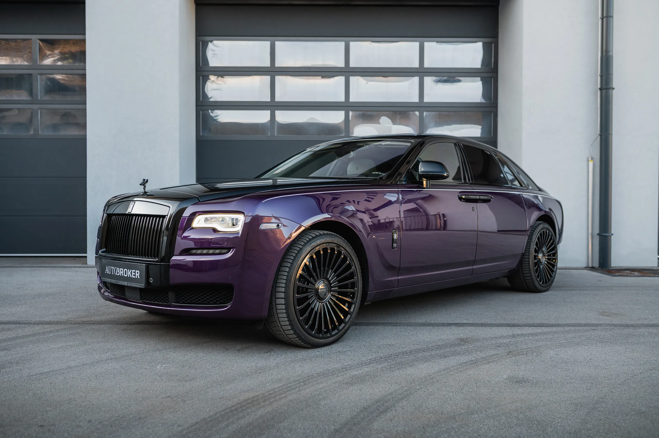 Rolls-Royce-Ghost-01